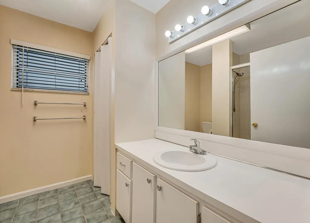 135 Shore Court, #203