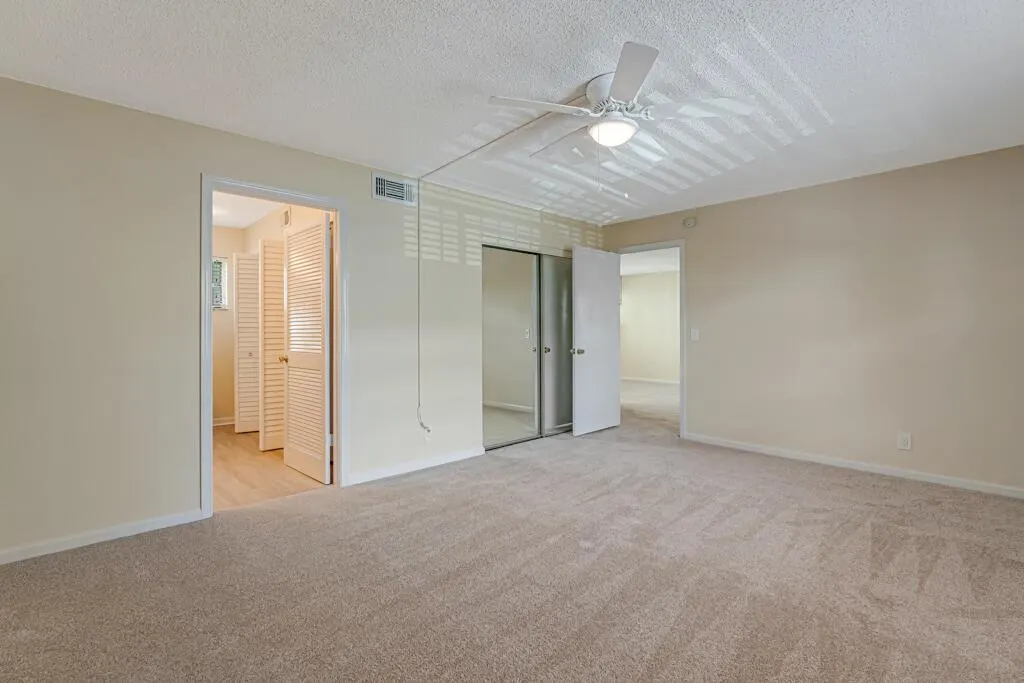 135 Shore Court, #203