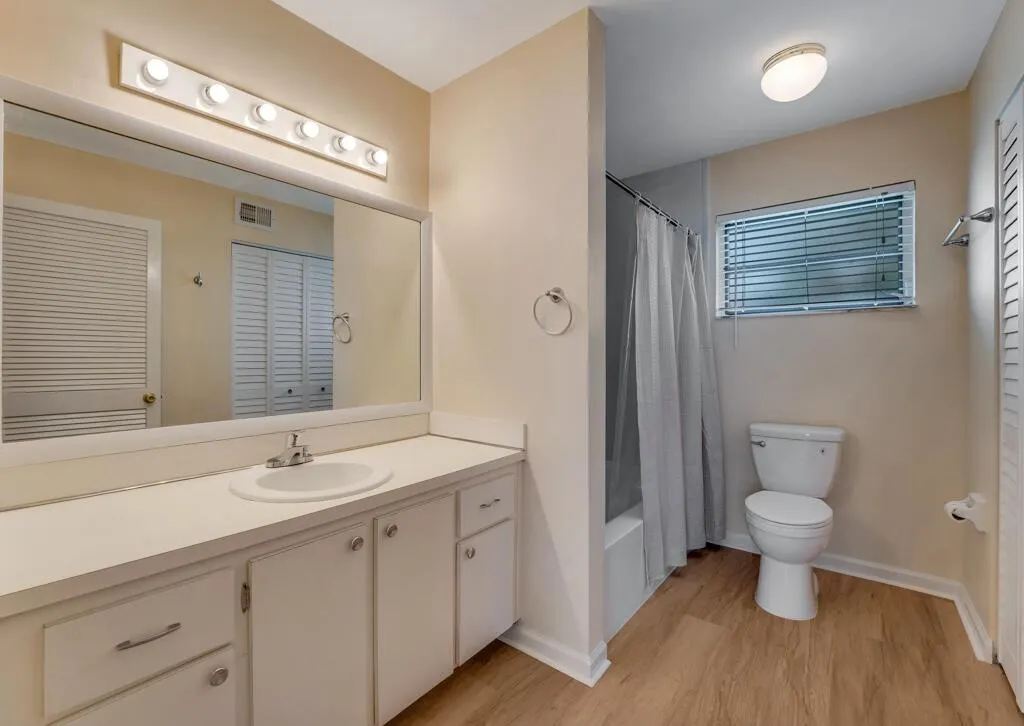 135 Shore Court, #203