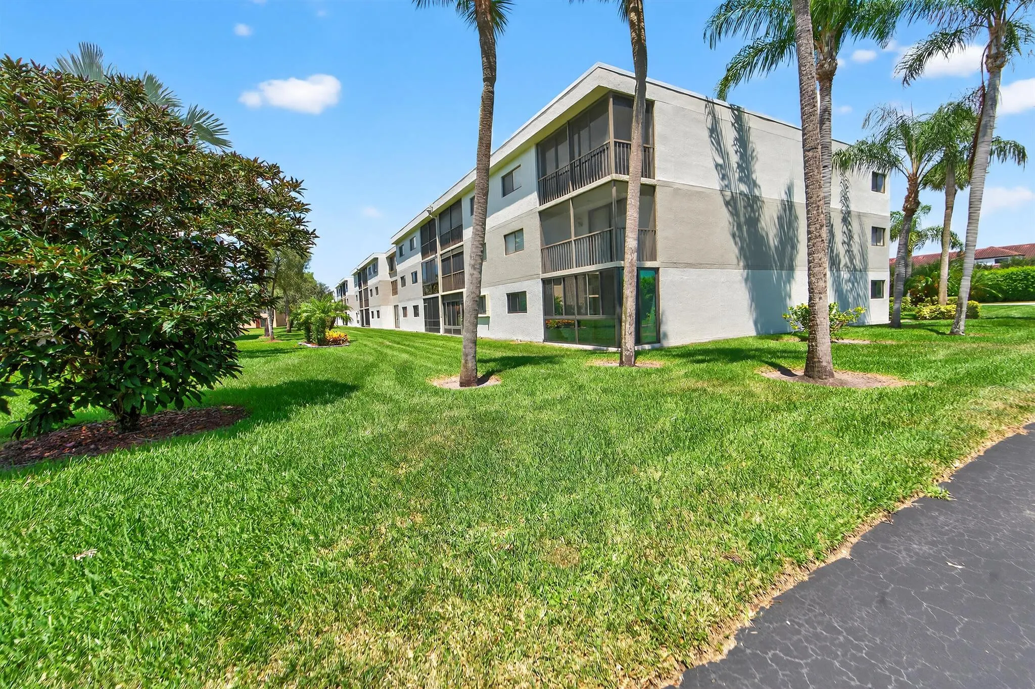 5574 Witney Drive, #102