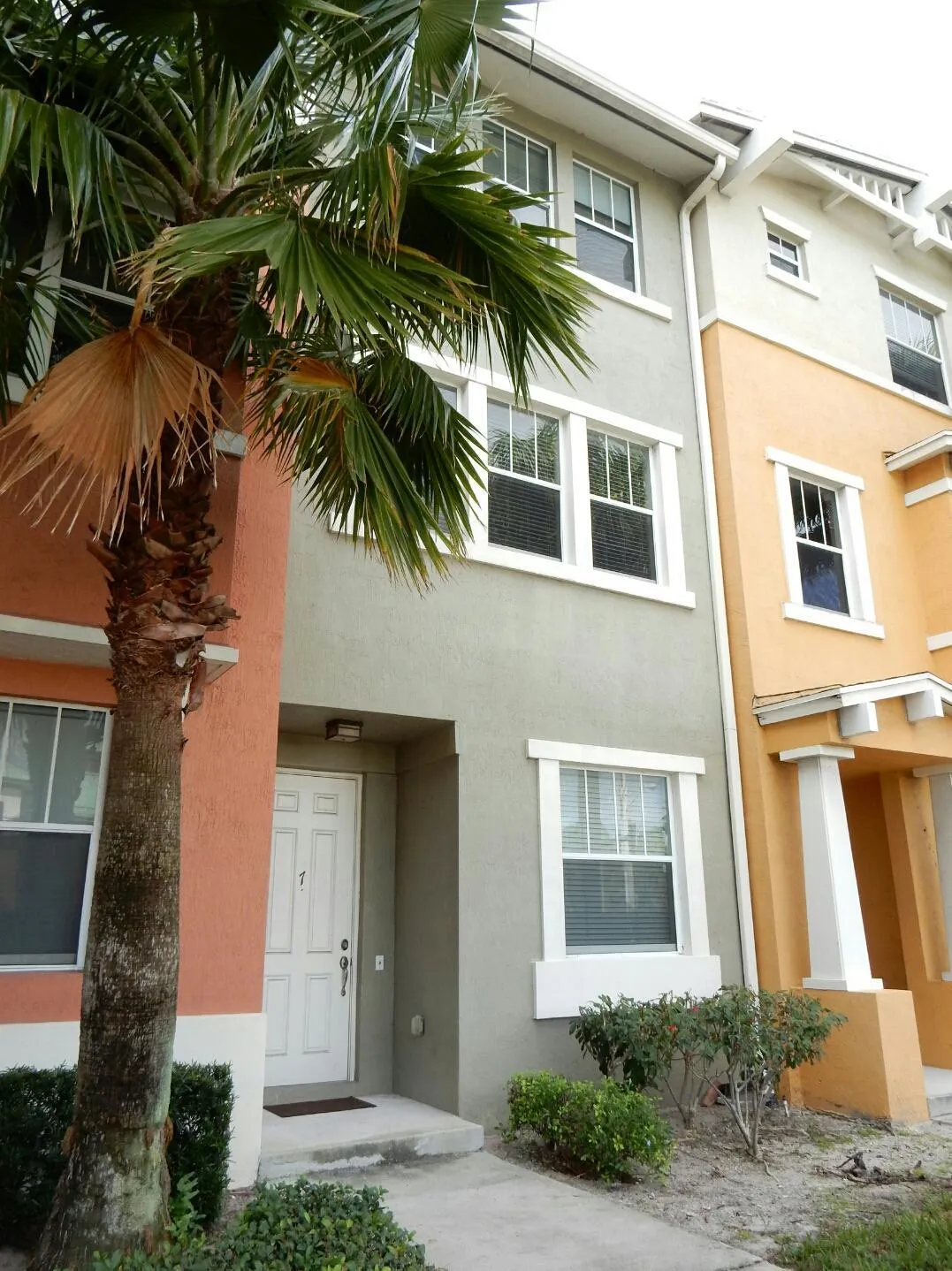 660 Amador Lane, #7