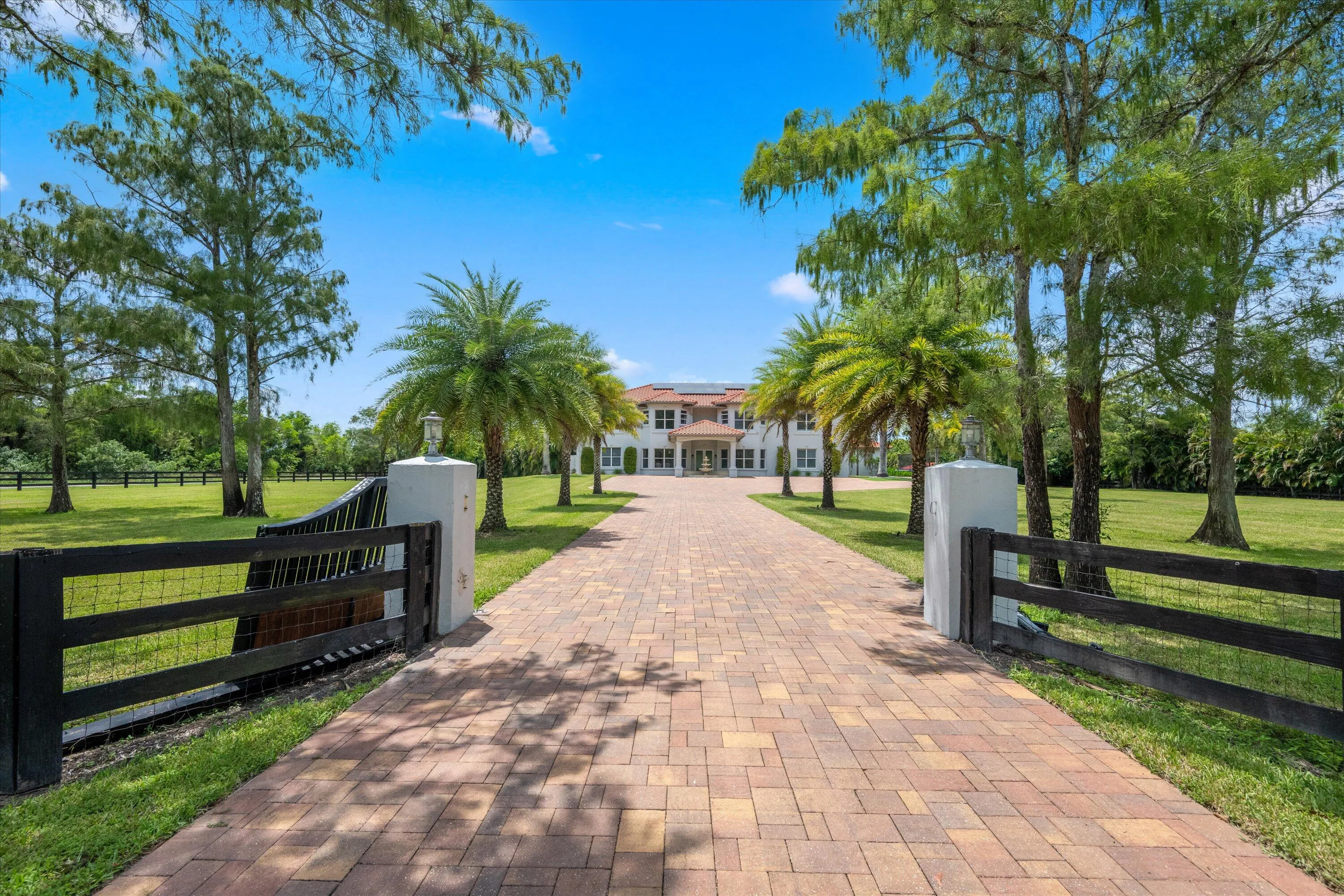 2503 Prarieview Drive