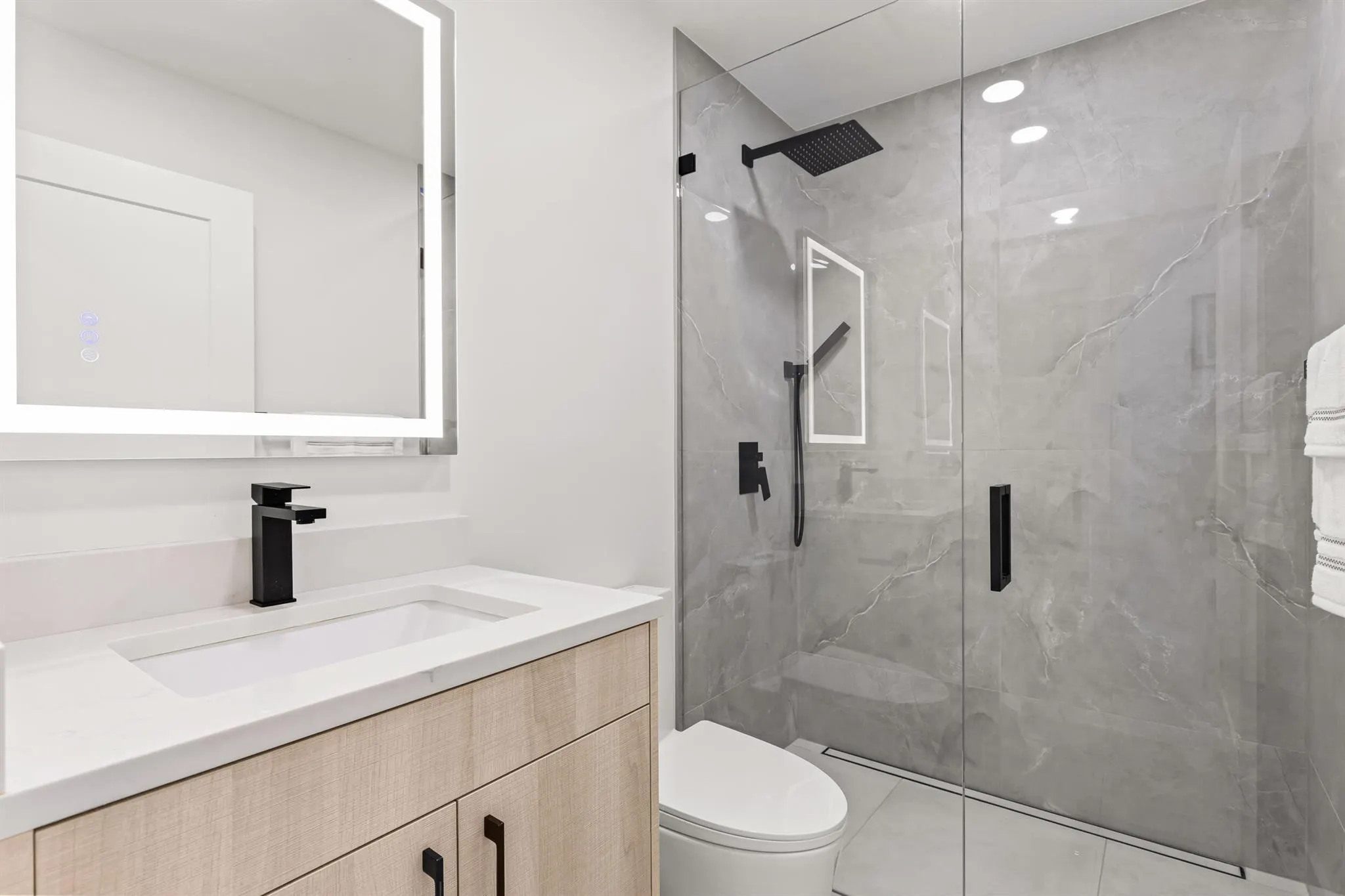 5108 Columbo Ct Court
