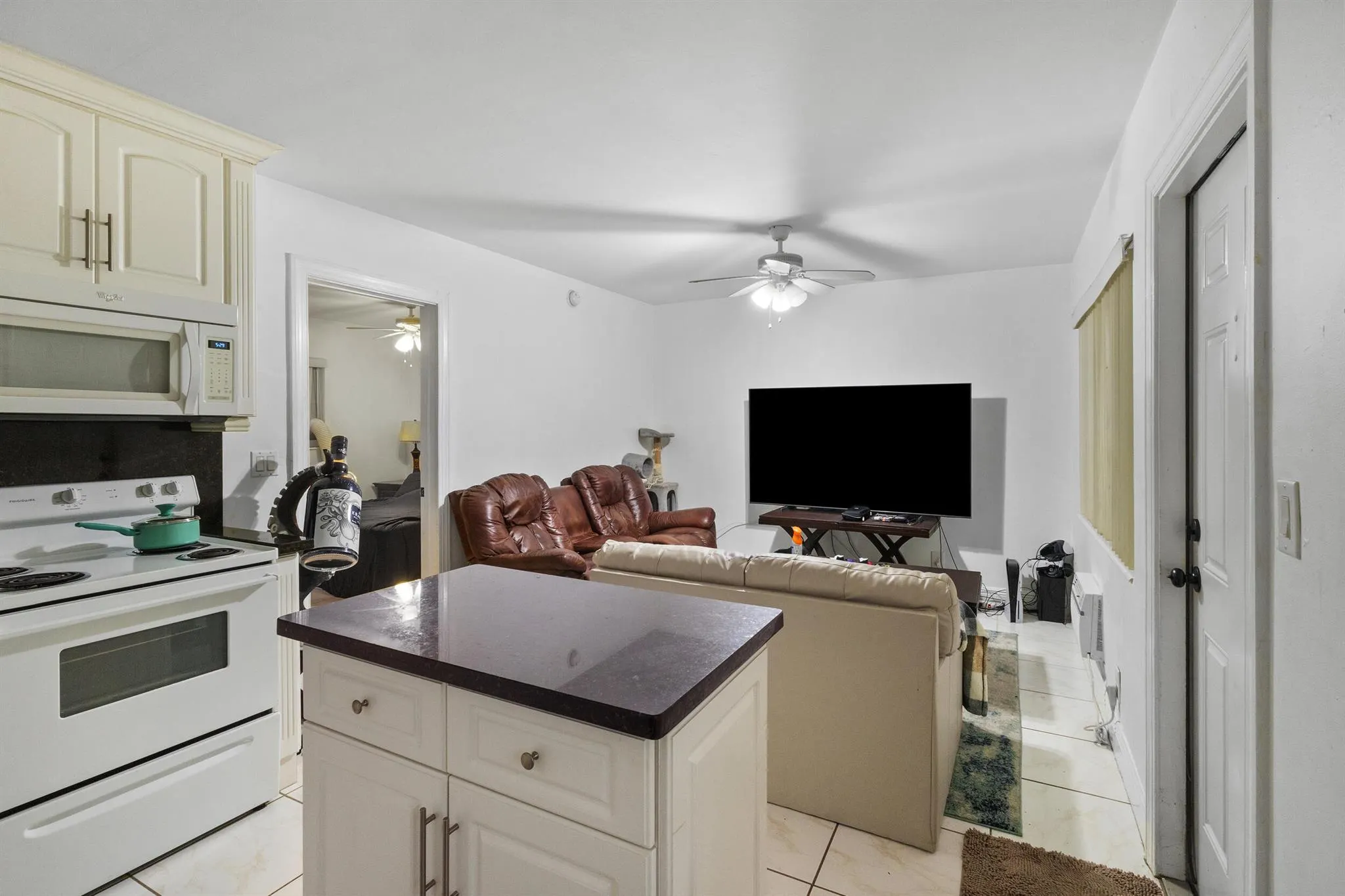 1801 NE 25th Avenue, #1-3