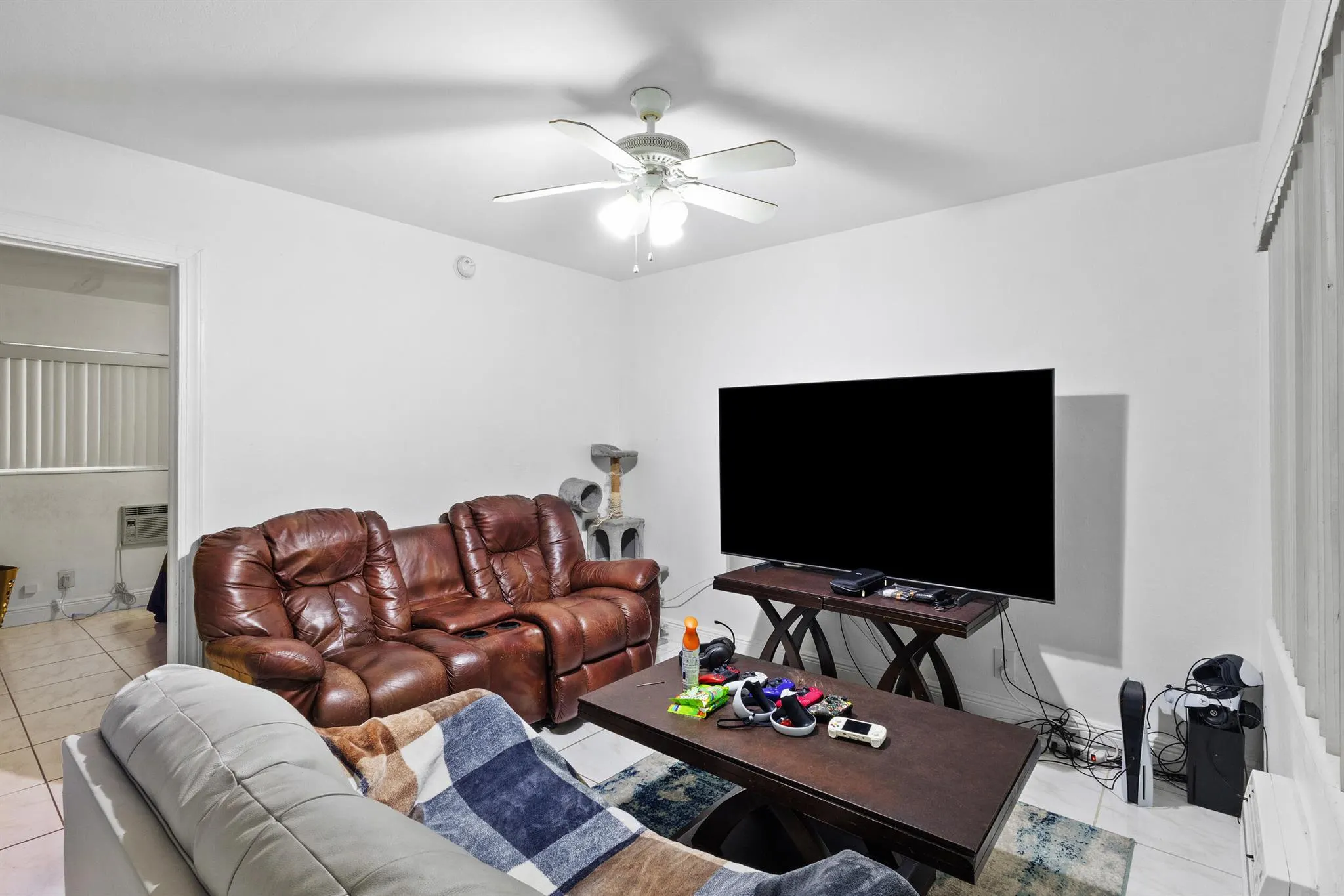 1801 NE 25th Avenue, #1-3