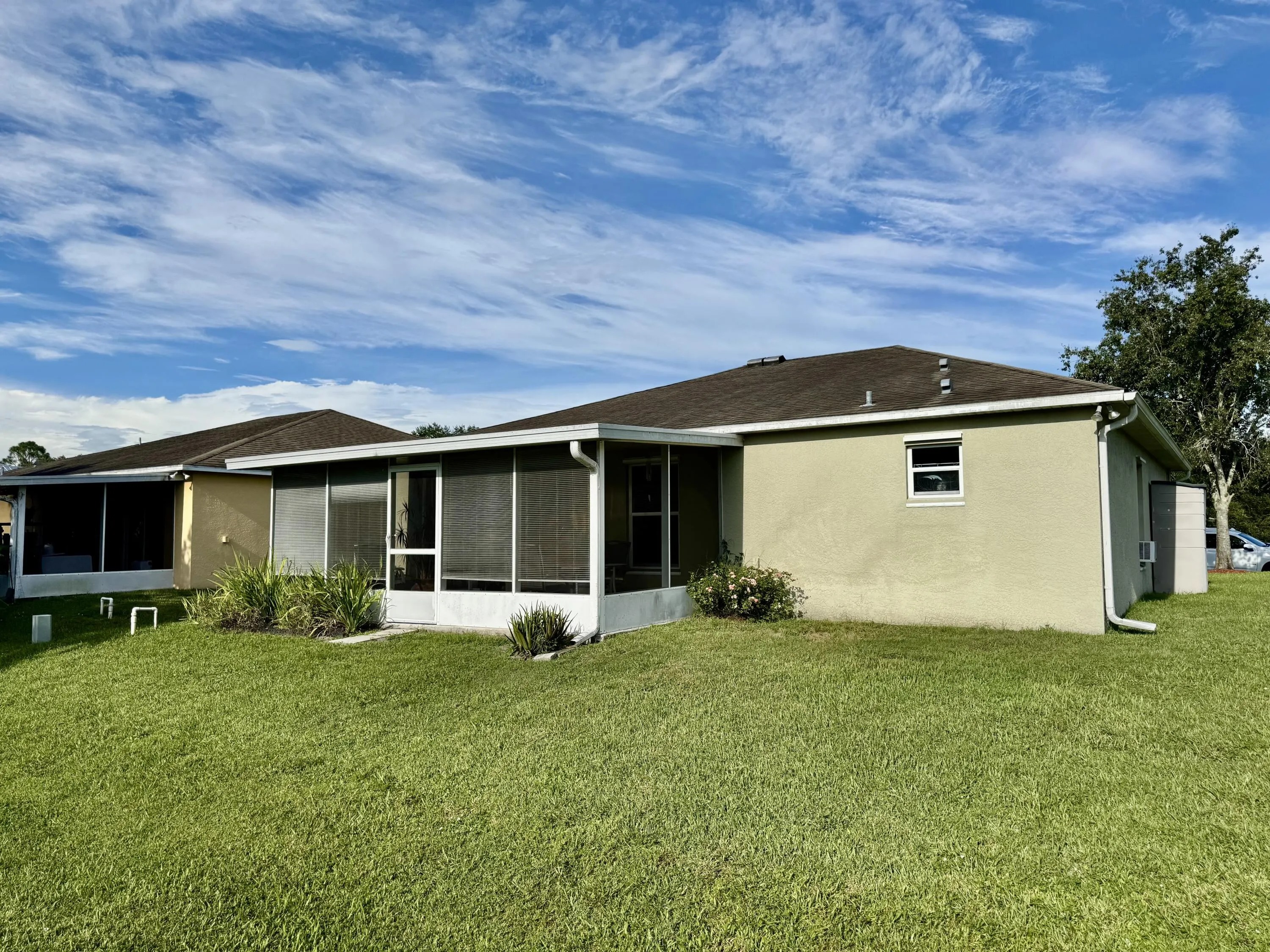527 SE 38th Avenue