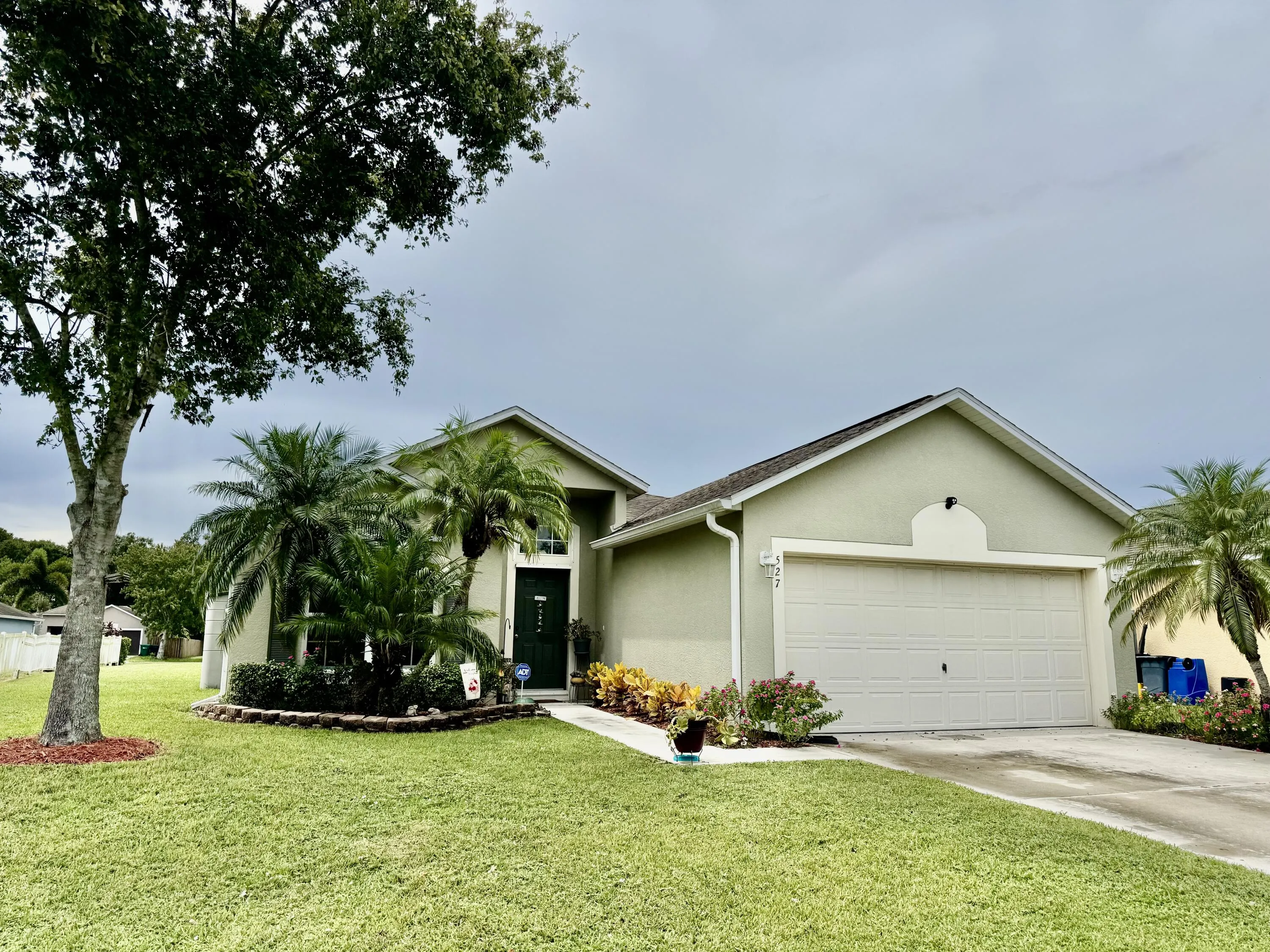 527 SE 38th Avenue