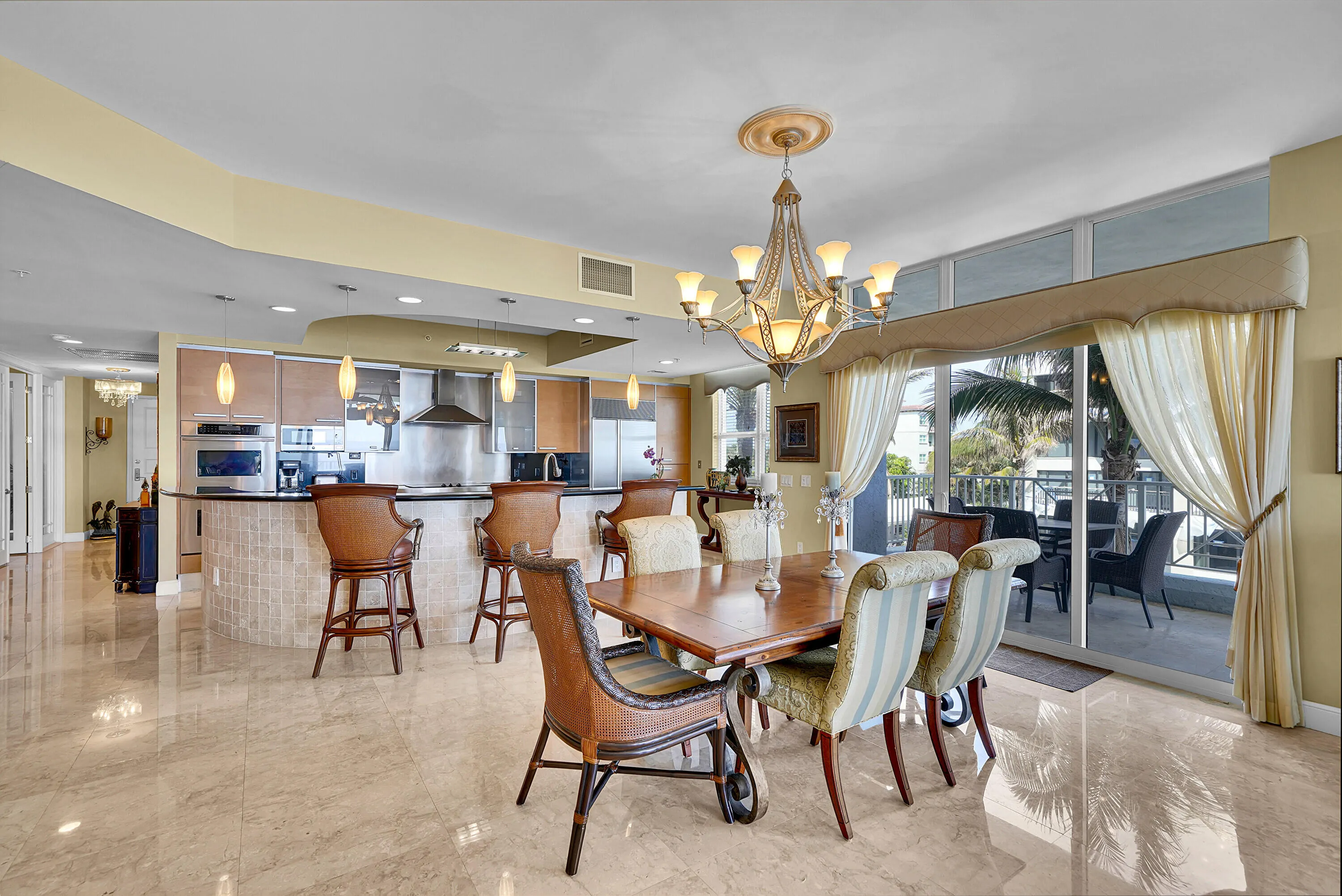 701 SE 21st Avenue, #306