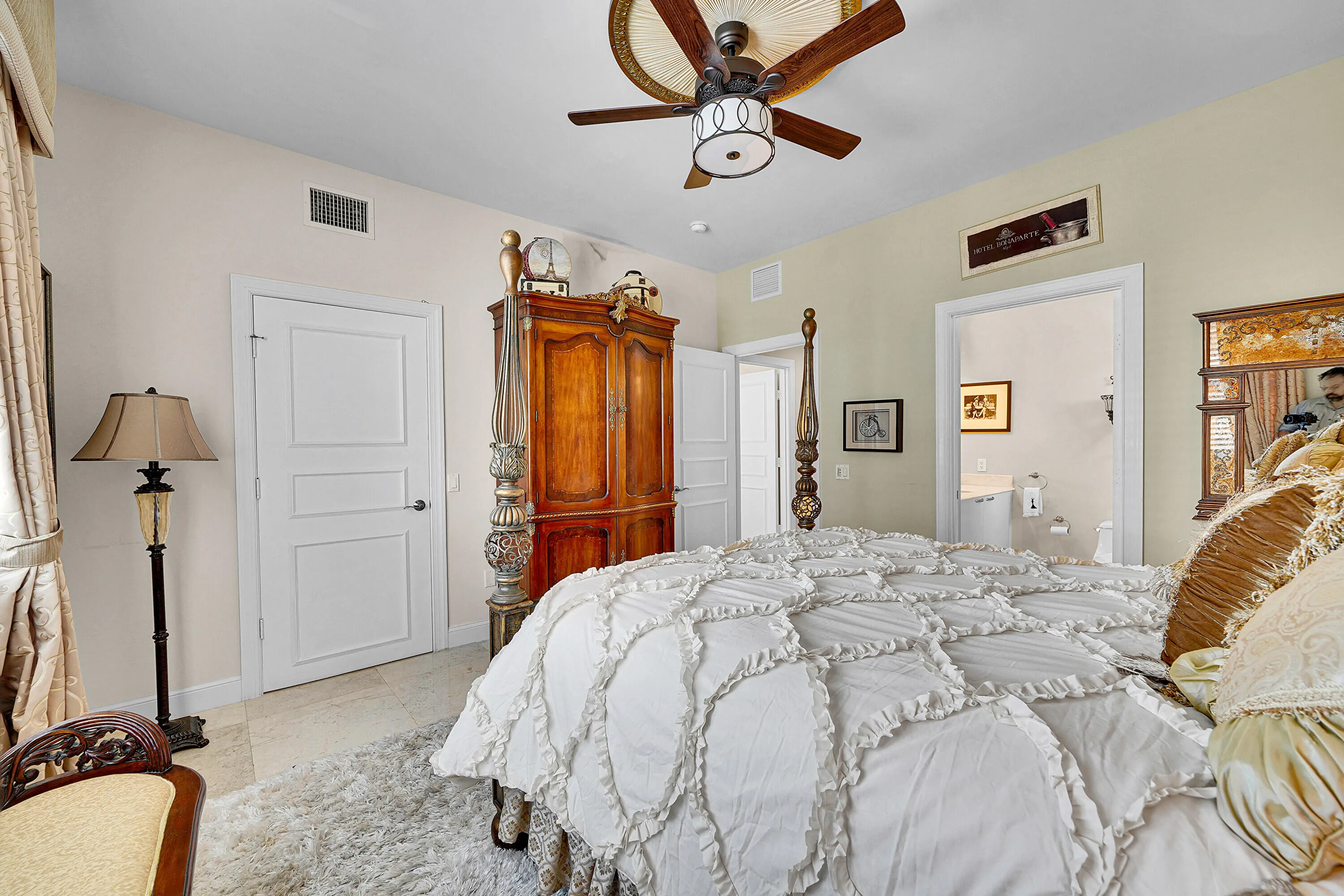 701 SE 21st Avenue, #306