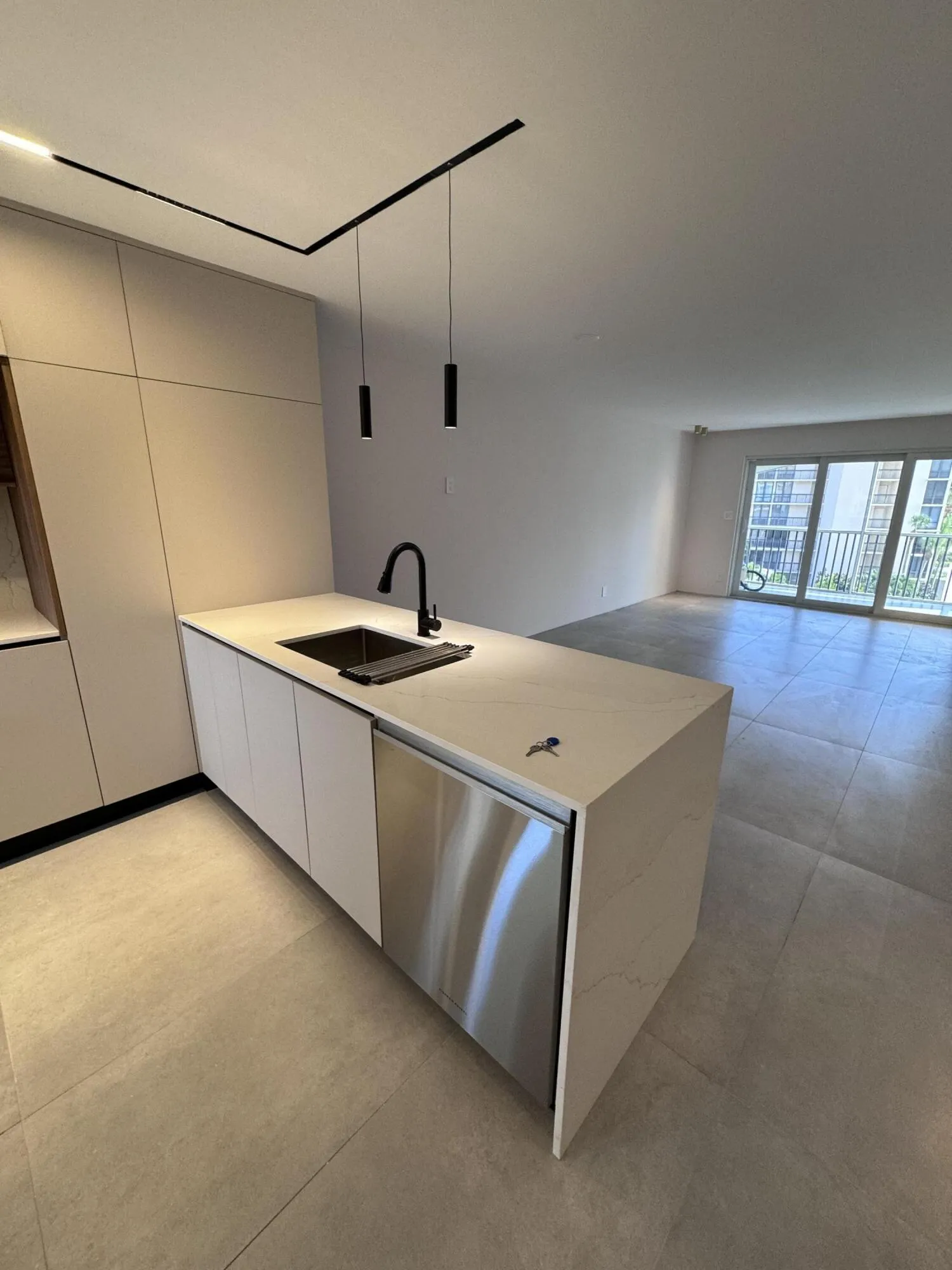 2871 N Ocean Boulevard, #R444