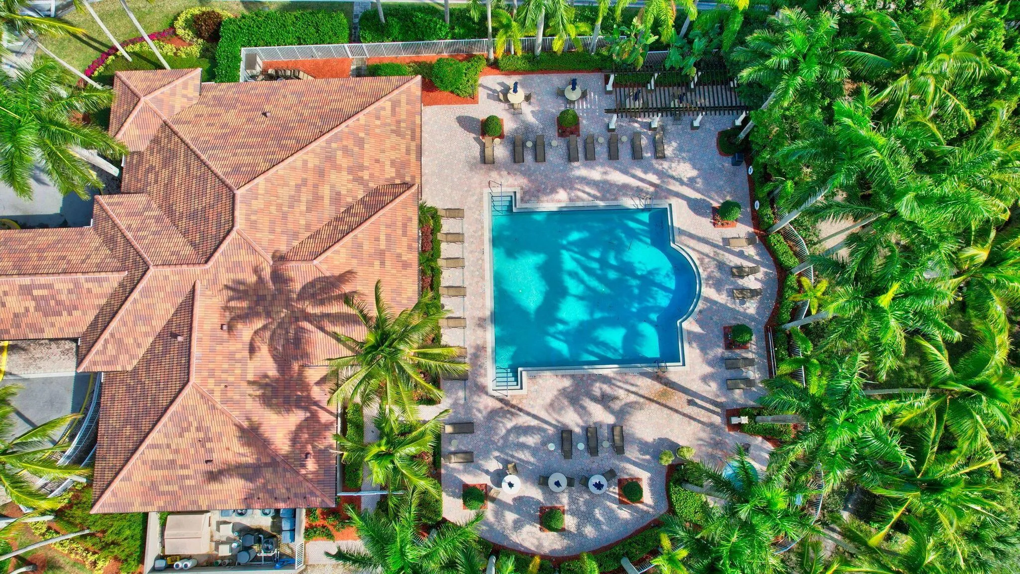 21196 Via Ventura