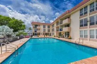 1000 Spanish River Road, #4s