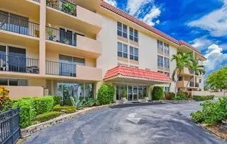 1000 Spanish River Road, #4s