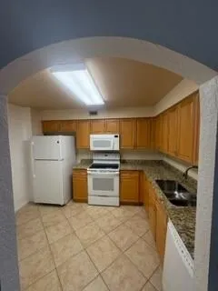 1000 Spanish River Road, #4s