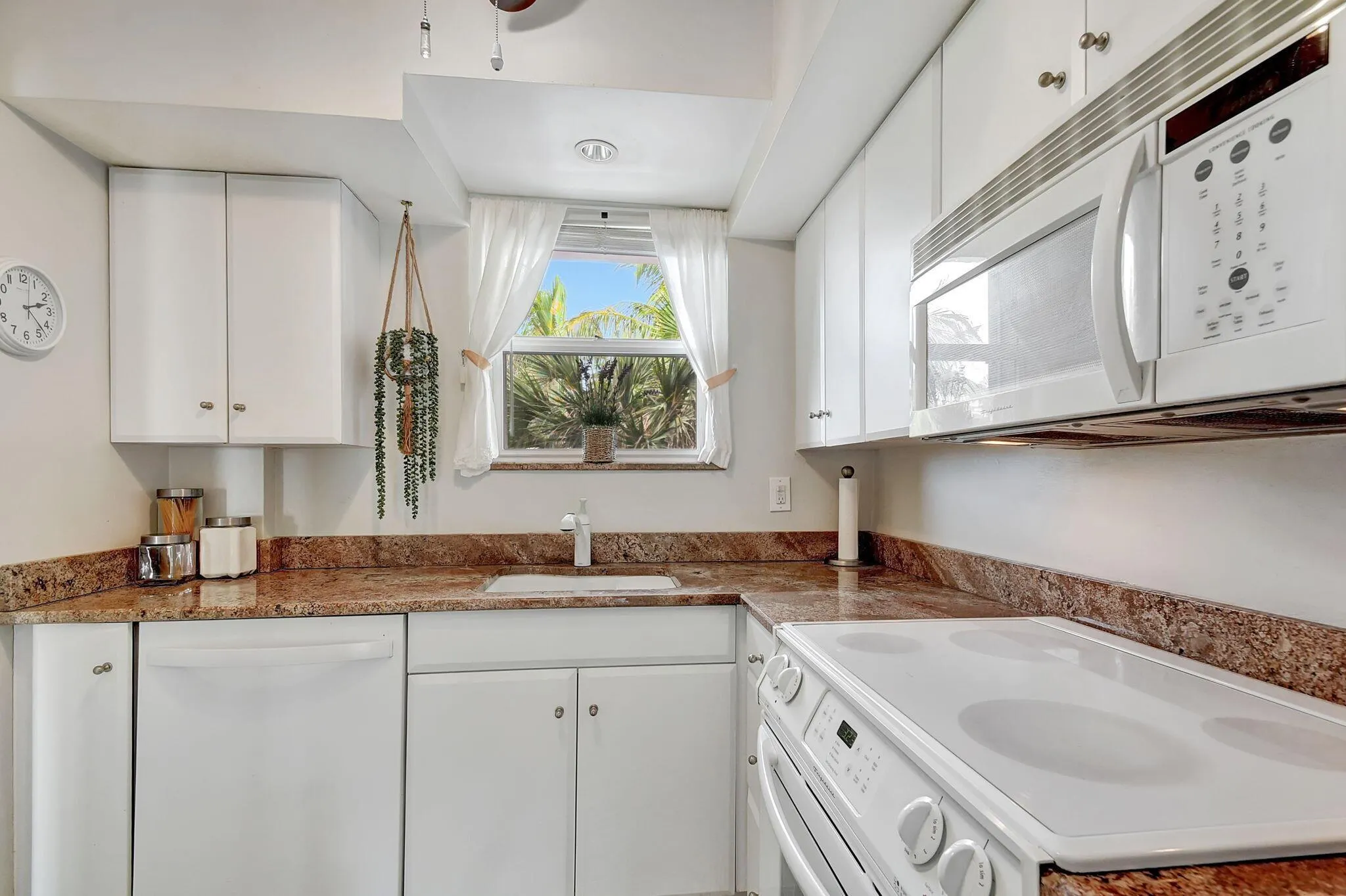 3030 S Ocean Boulevard, #328