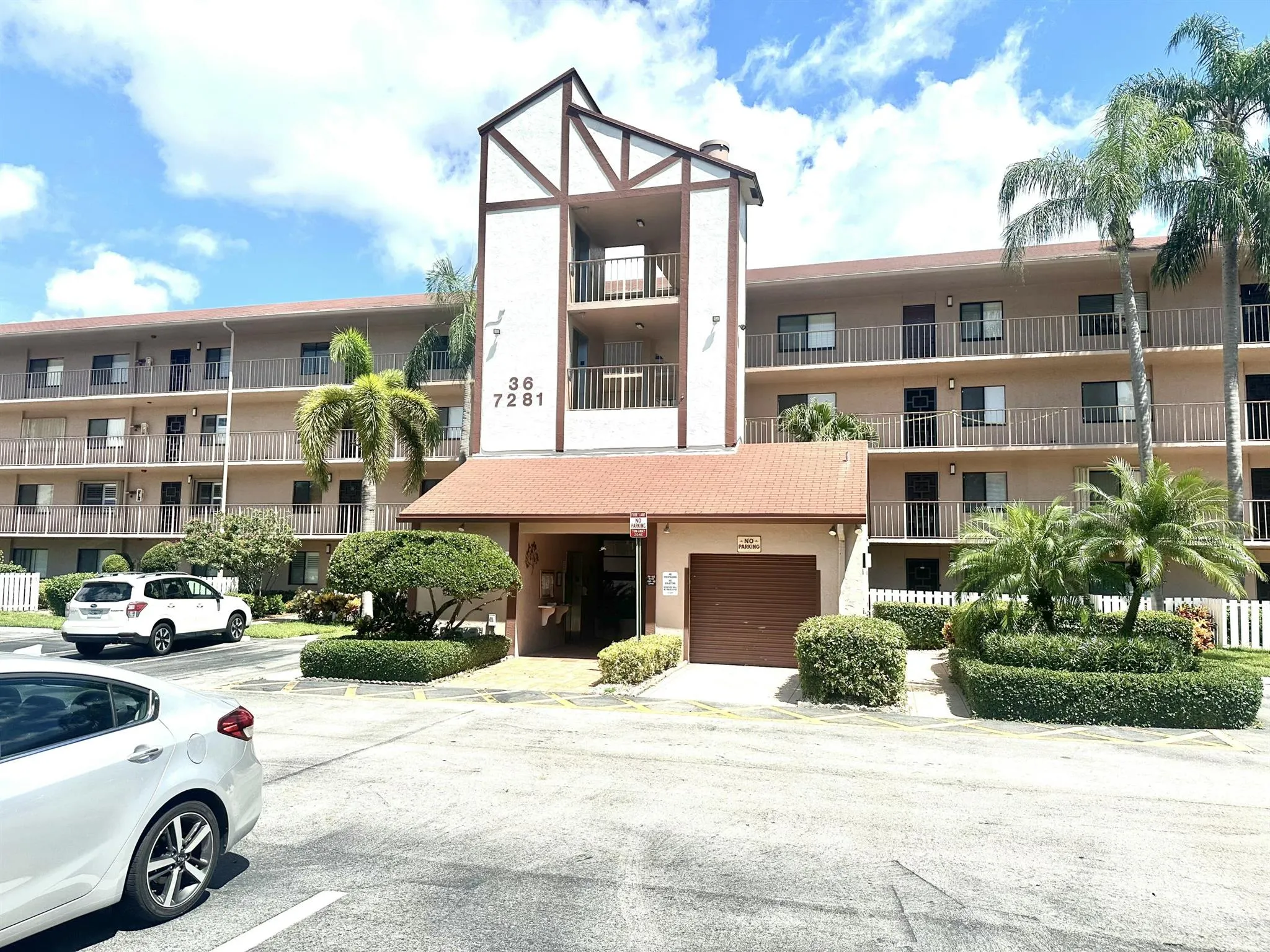 7281 Amberly Lane, #308
