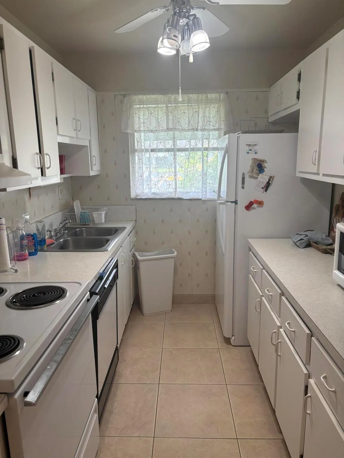 445 High Point Boulevard, #C