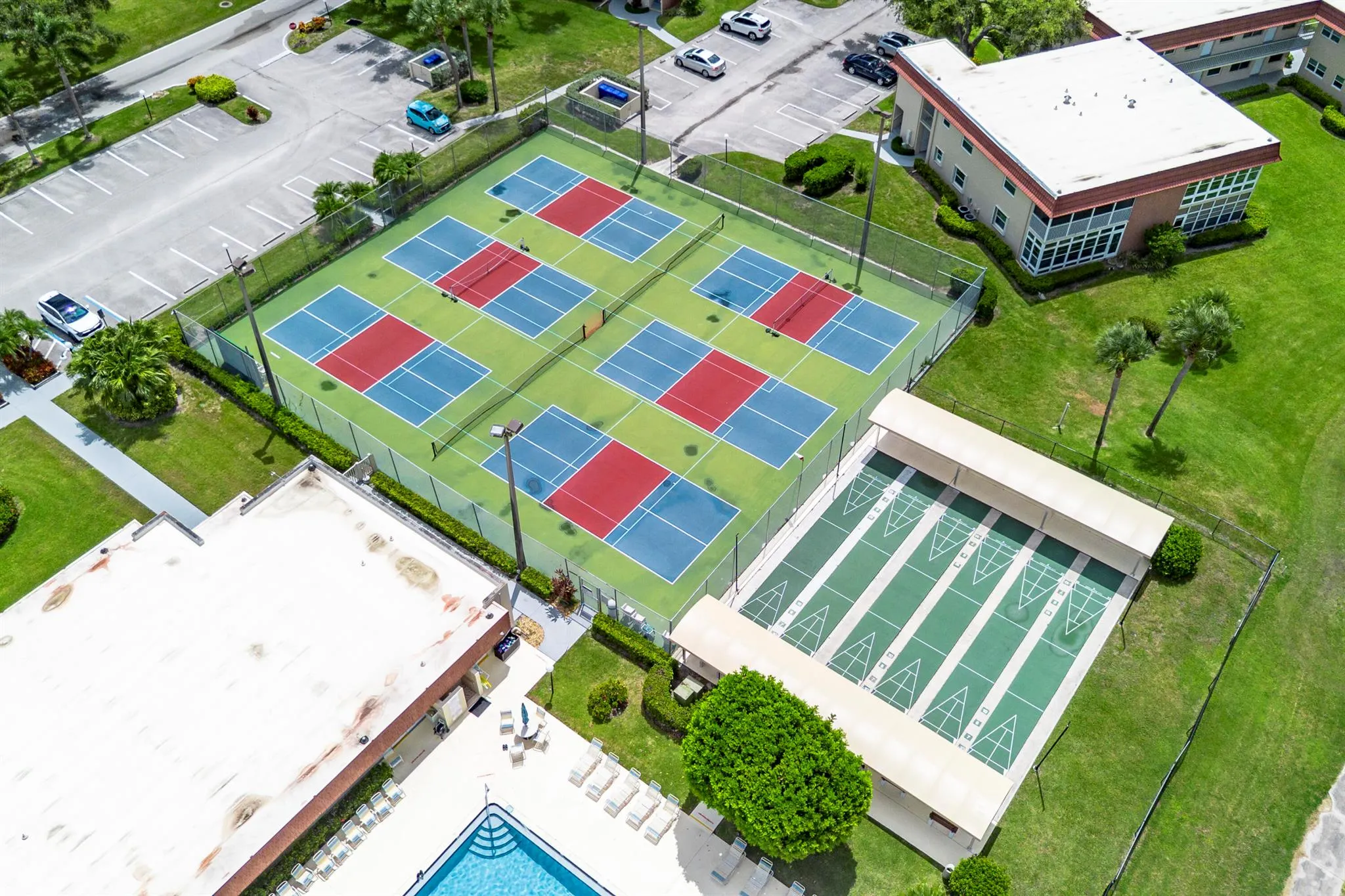 8 Vista Palm Ln, #103