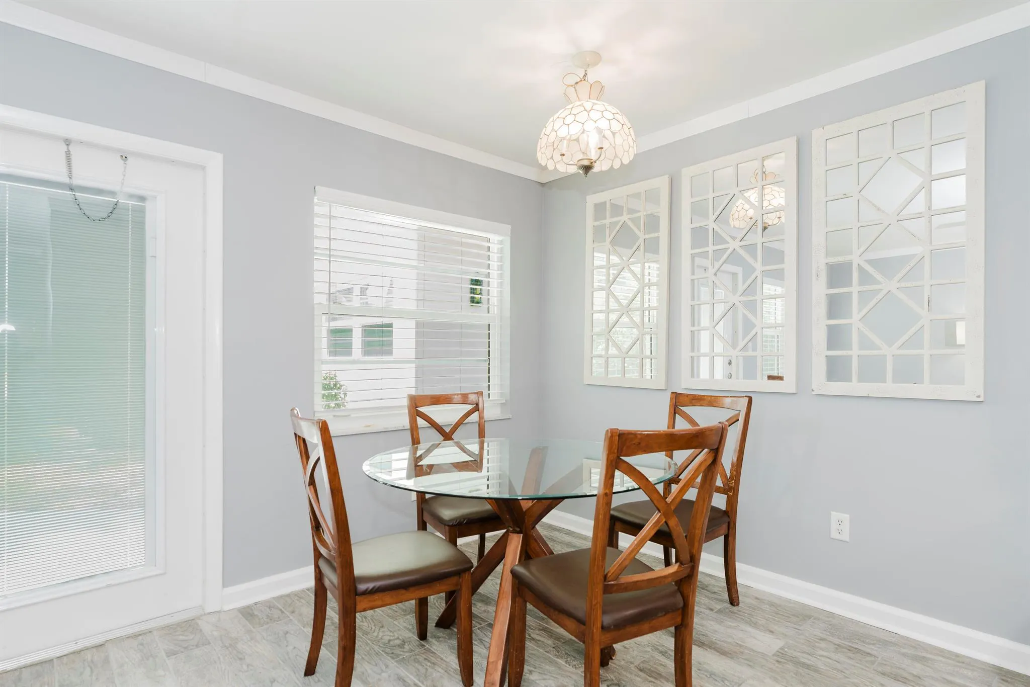 8 Vista Palm Ln, #103
