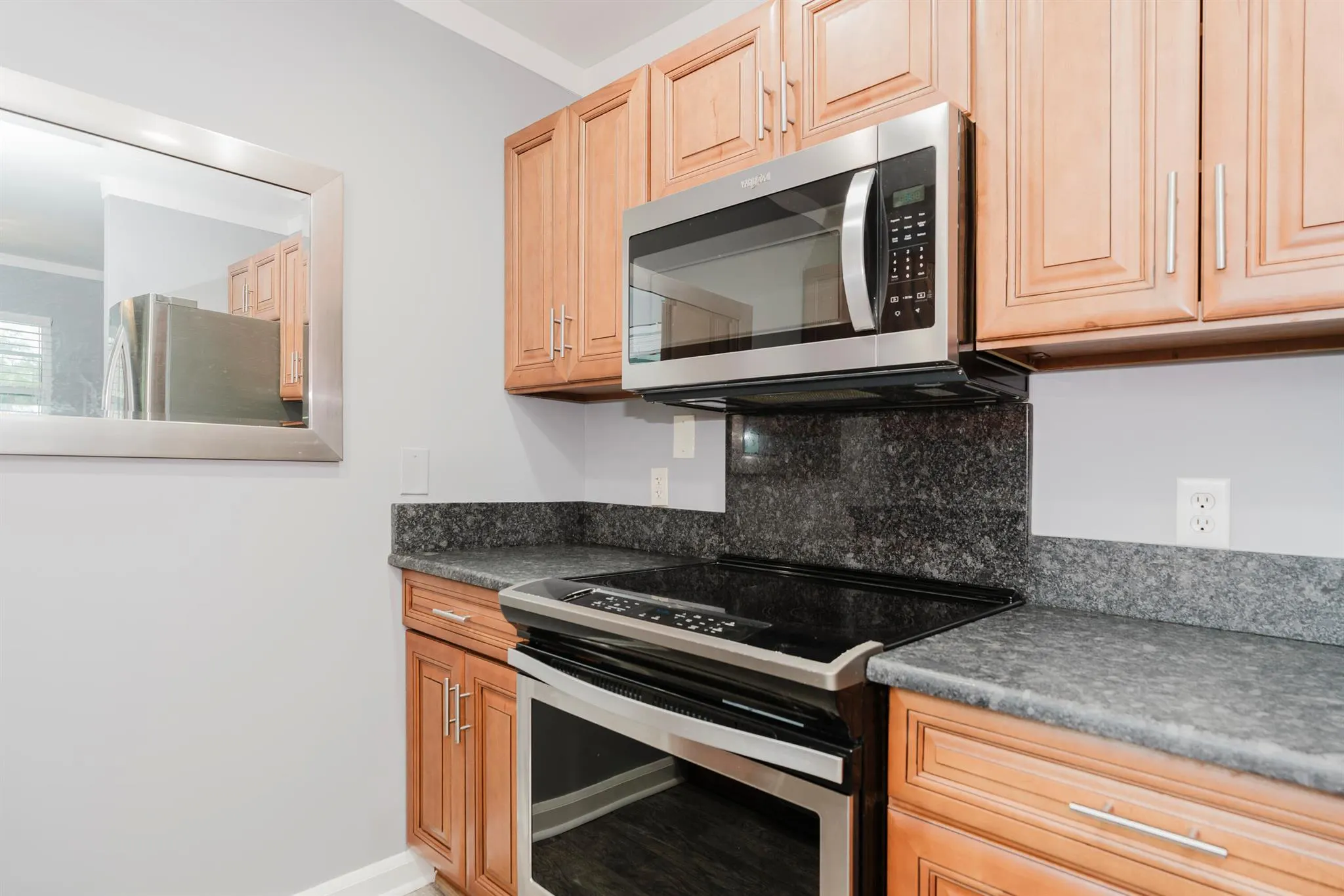 8 Vista Palm Ln, #103