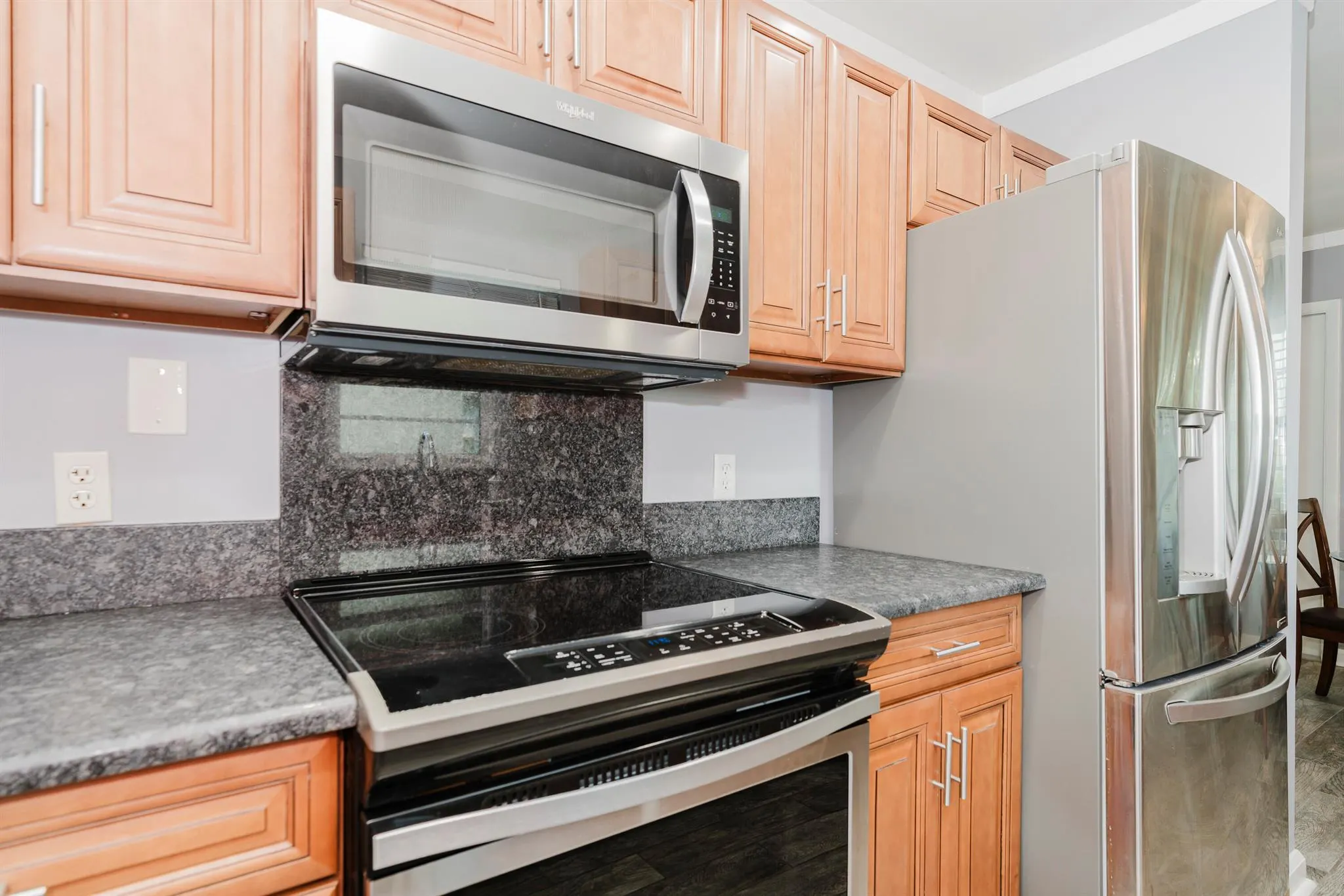 8 Vista Palm Ln, #103