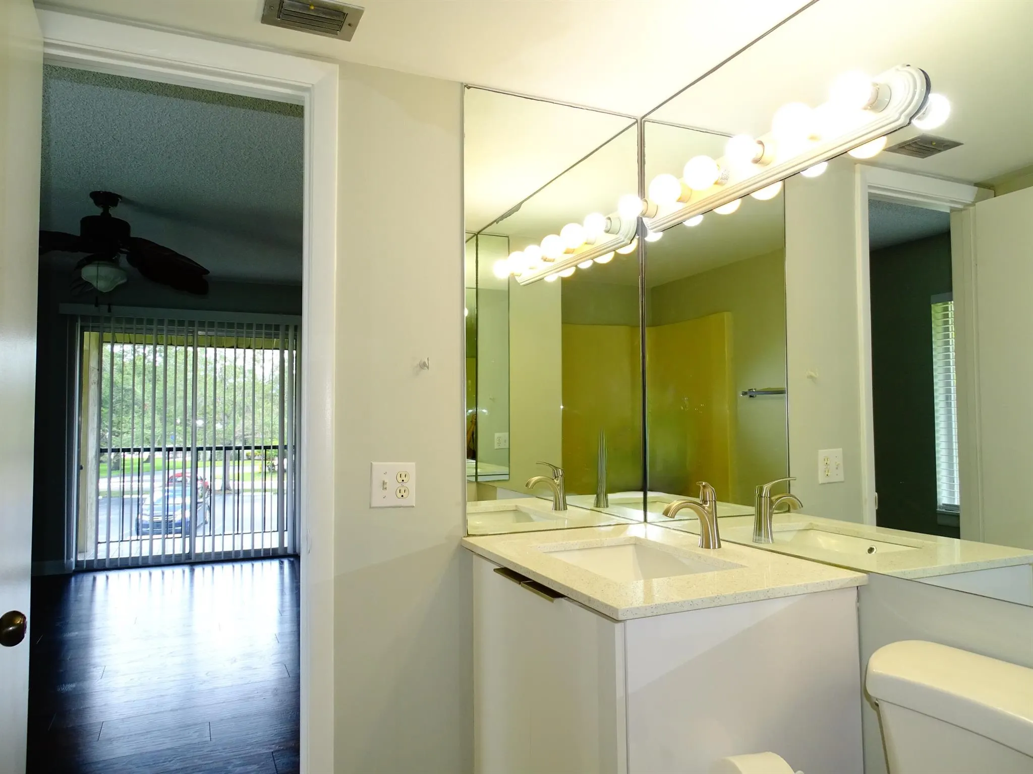 6380 Chasewood F Drive, #F