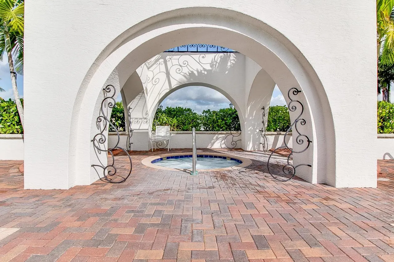 9885 Woodworth Court