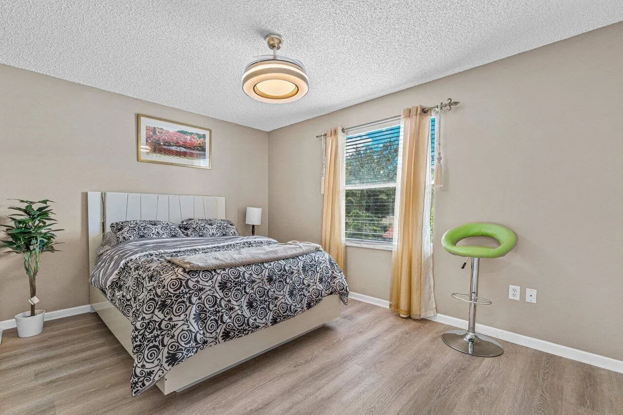 9885 Woodworth Court