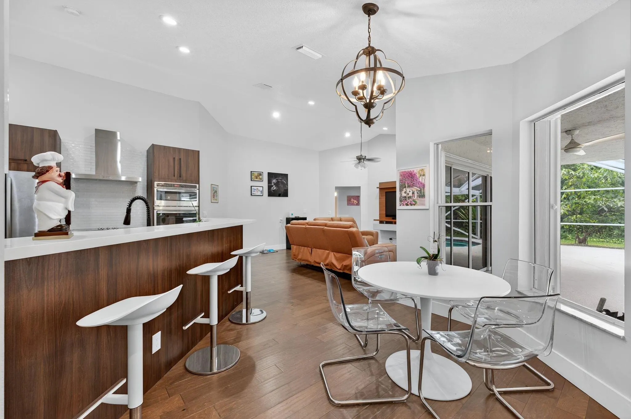 10738 Santa Rosa Drive