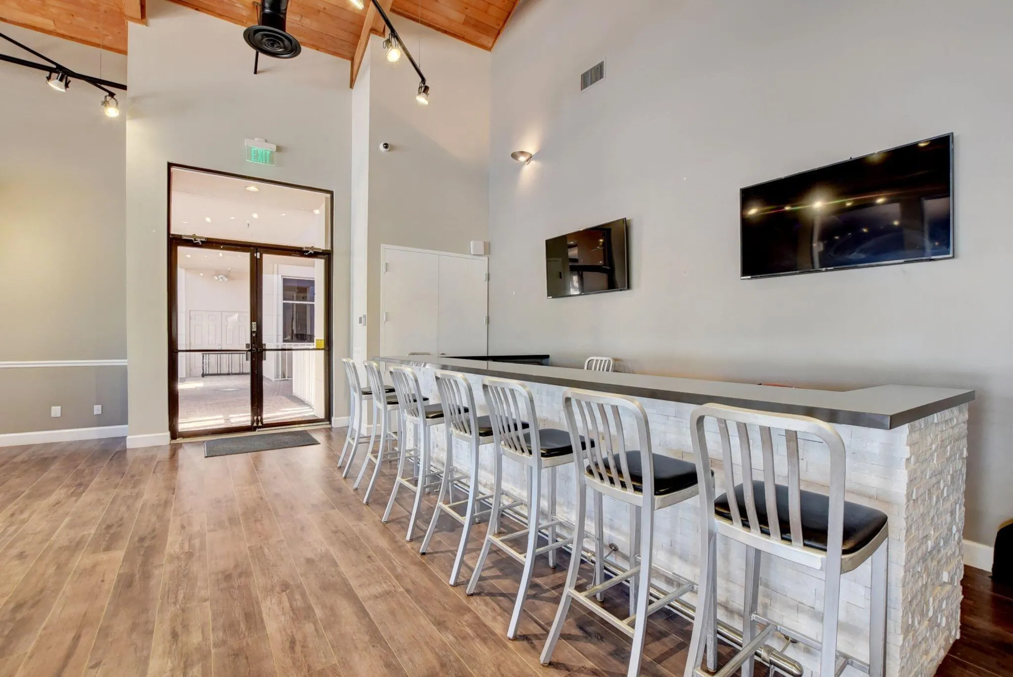 10738 Santa Rosa Drive