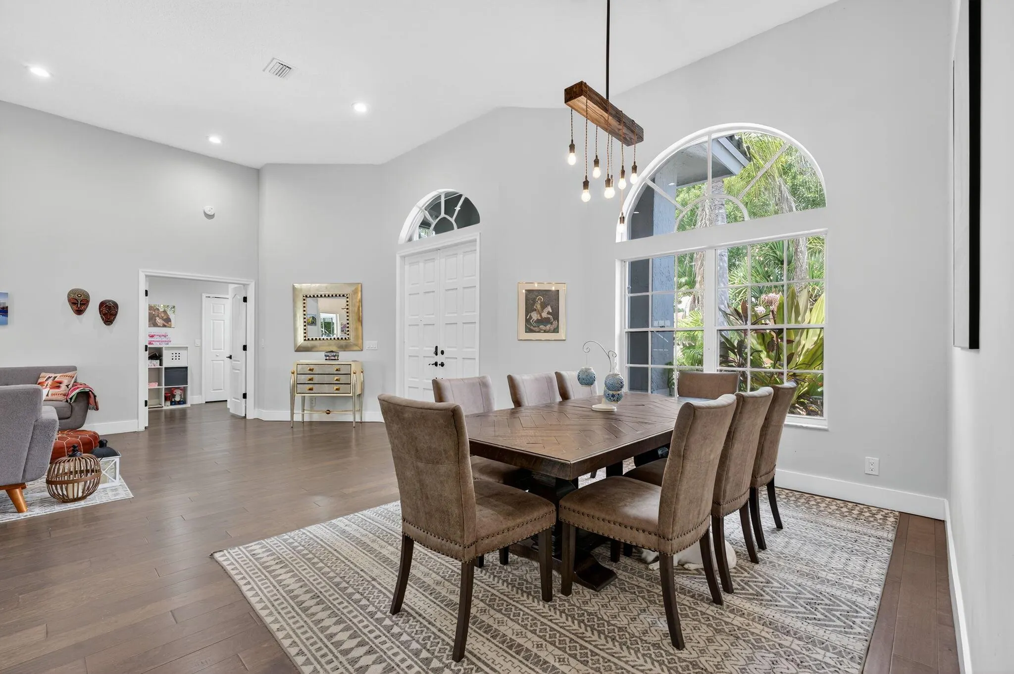 10738 Santa Rosa Drive