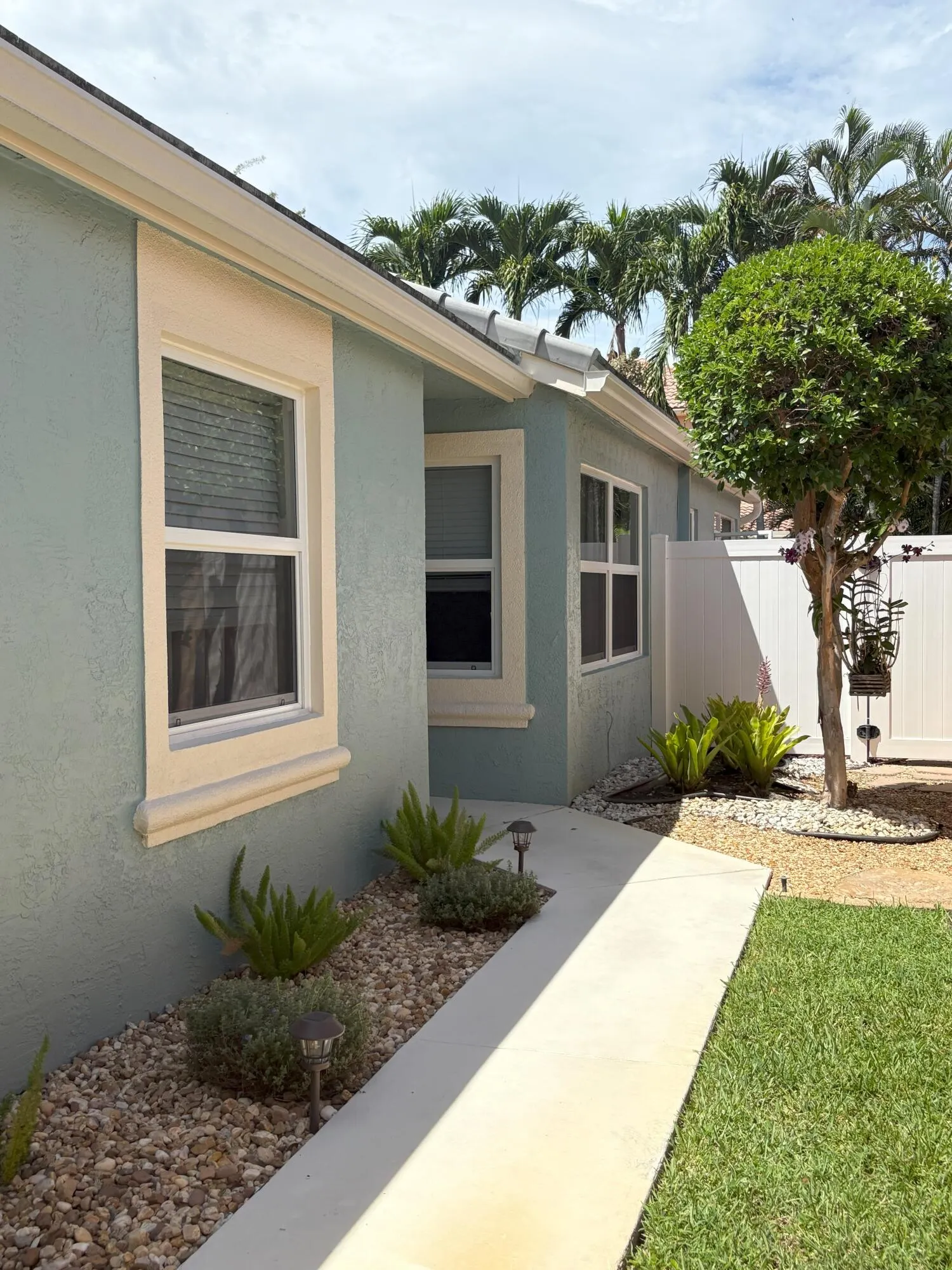 7711 Oak Grove Circle