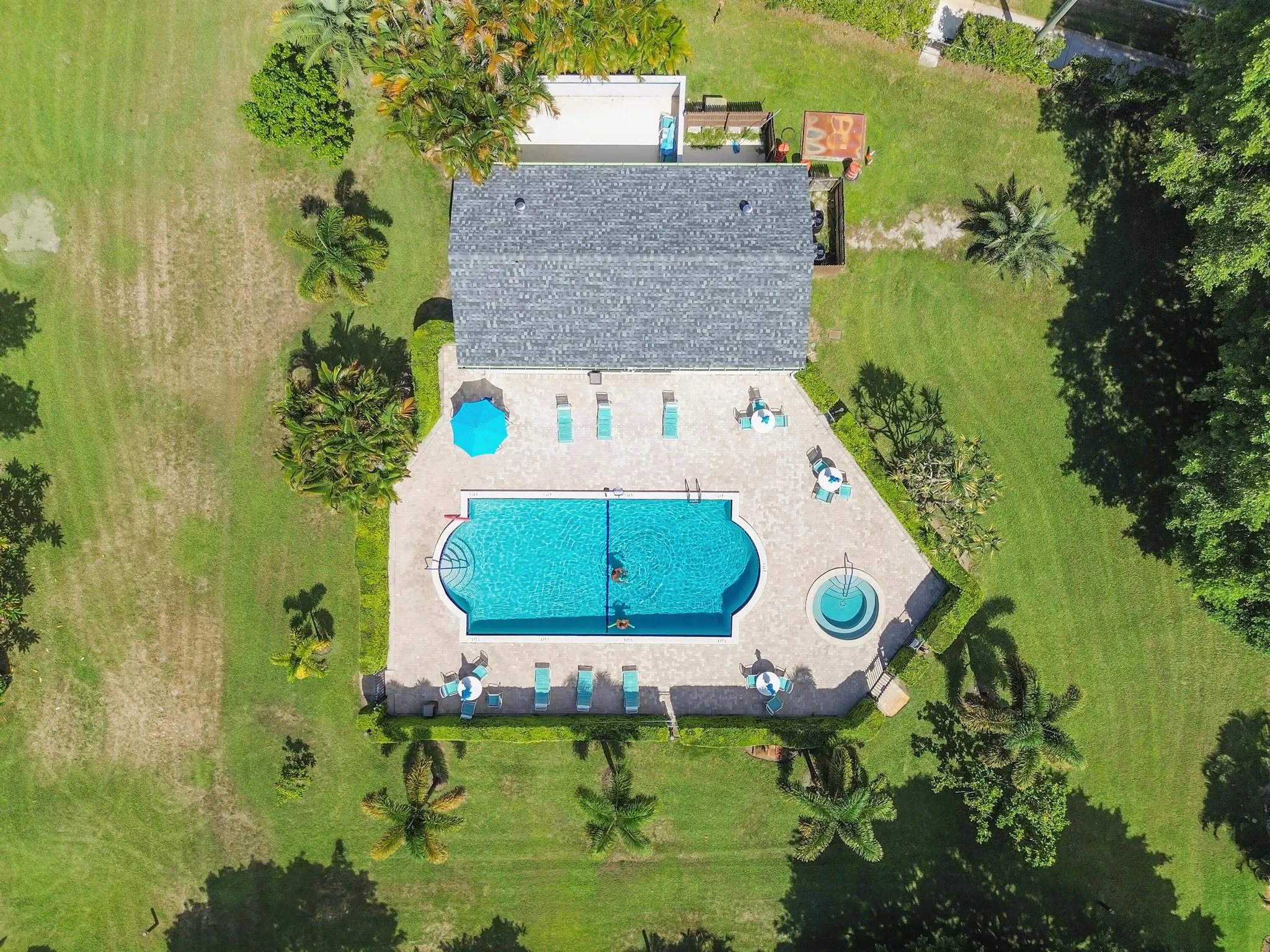 4601 NW 2nd Avenue NW, #811