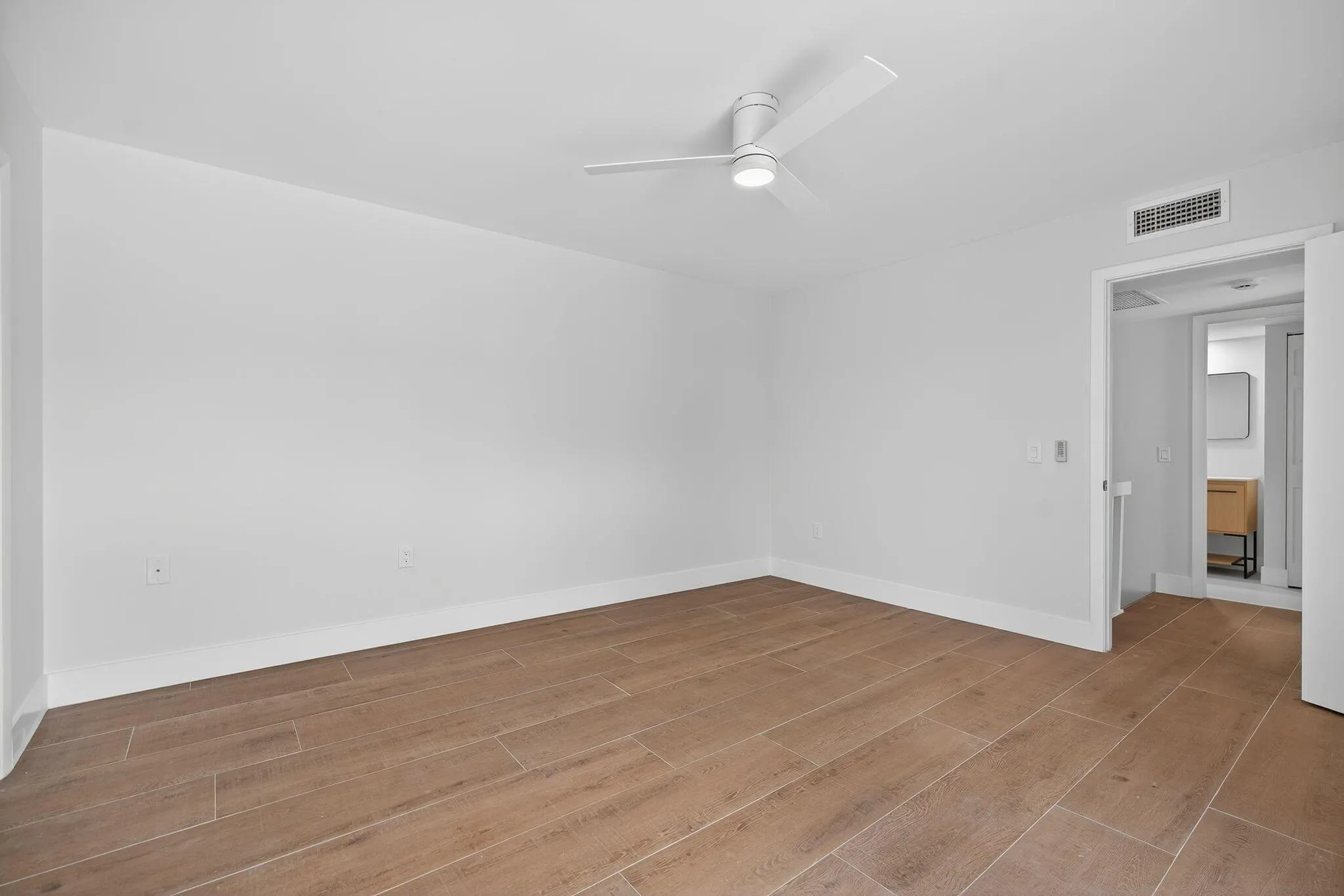 3900 3900 County Line Rd 18d Road, #18d