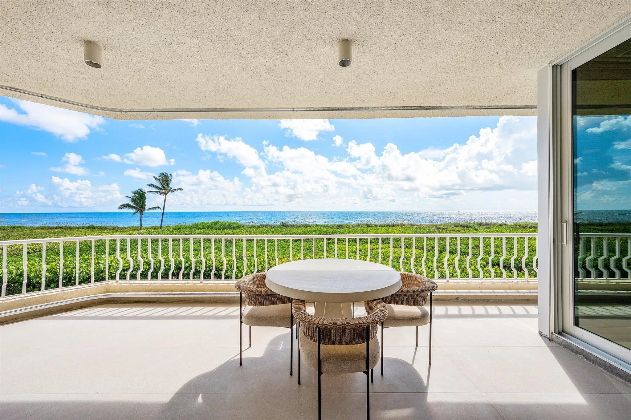 2920 SE Dune Drive, #220