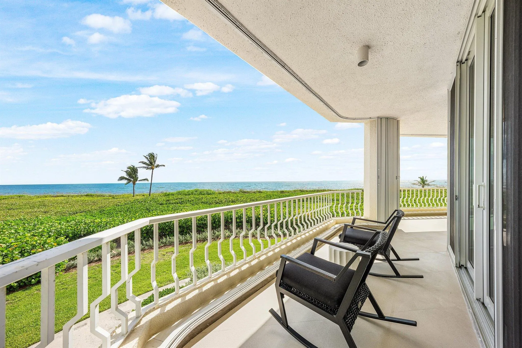 2920 SE Dune Drive, #220
