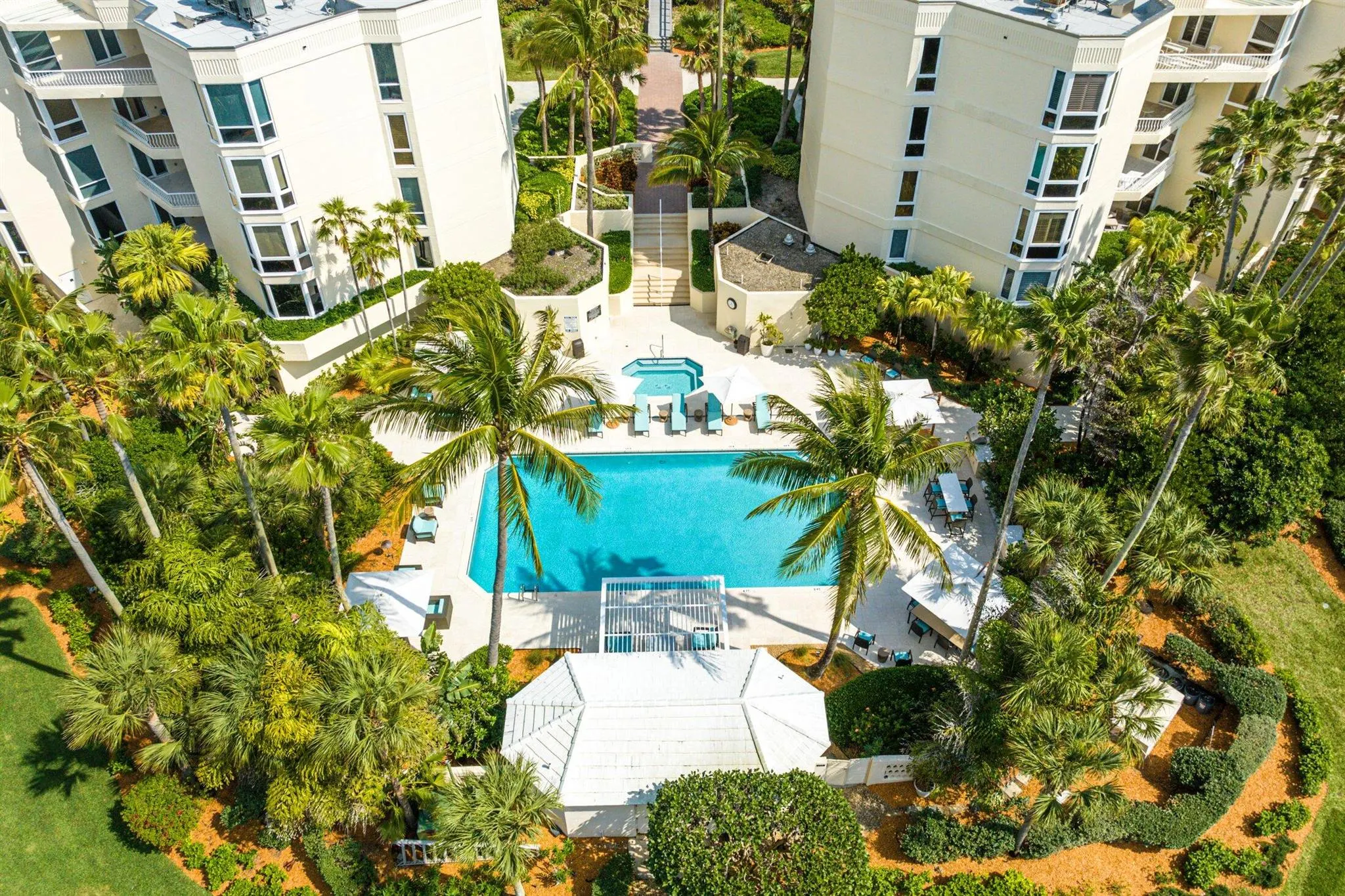 2920 SE Dune Drive, #220