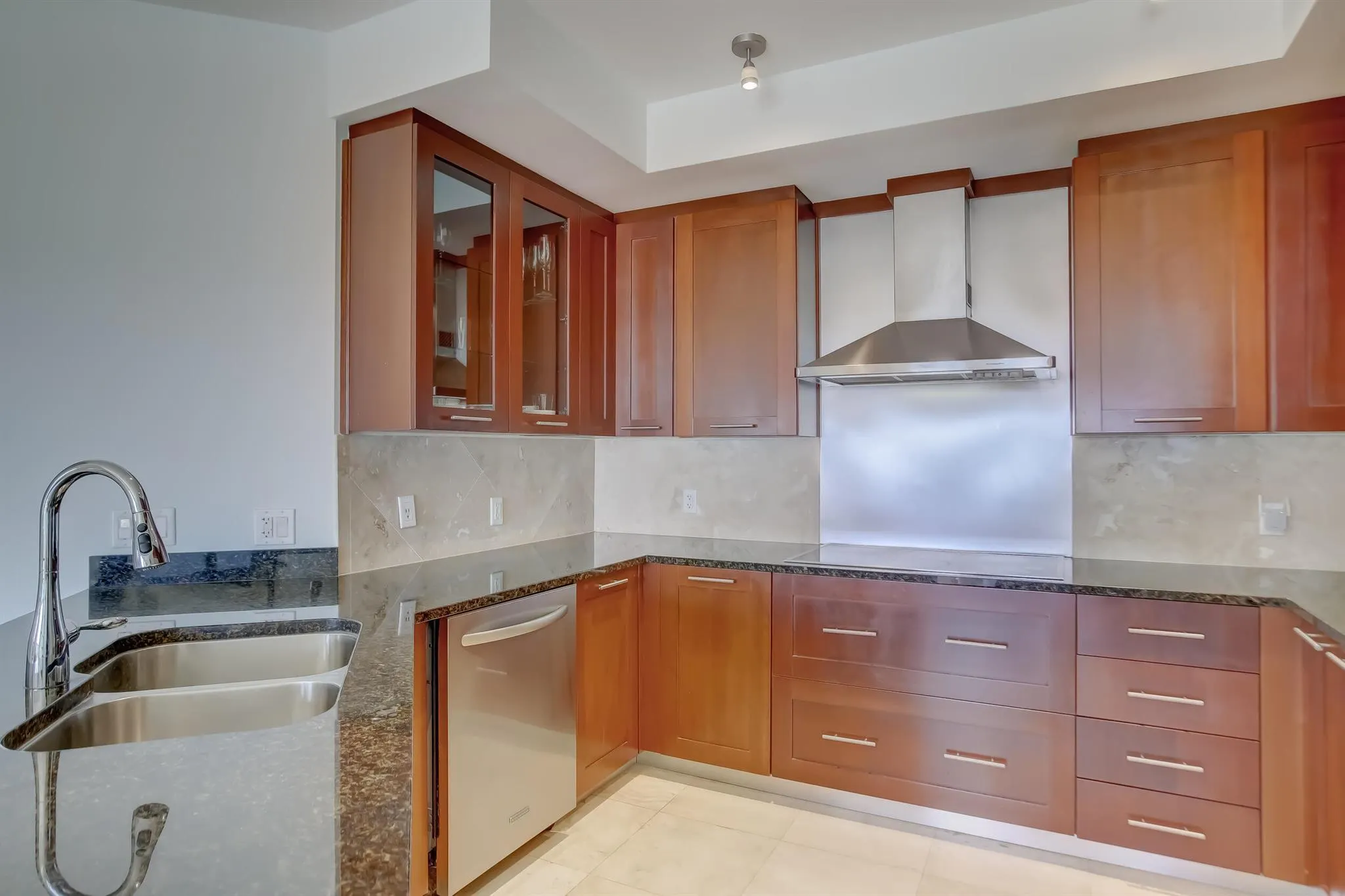 2409 N Ocean Boulevard, #726