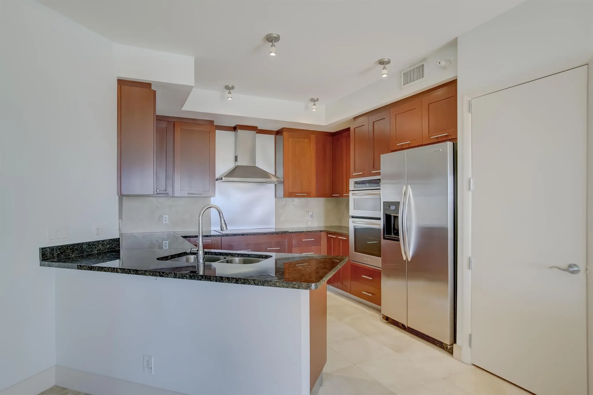 2409 N Ocean Boulevard, #726