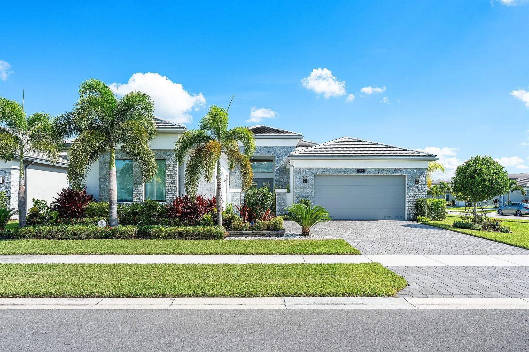10919 Glen Orchard Lane