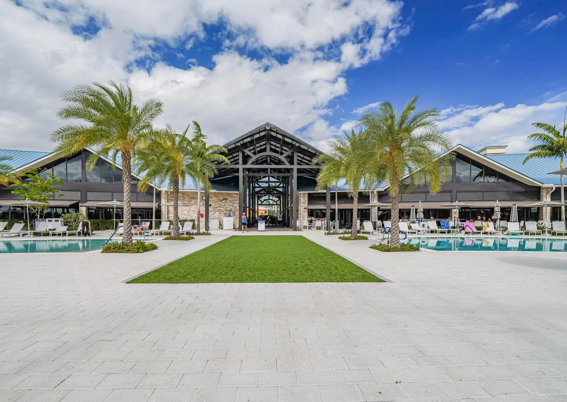 13708 Whispering Lakes Lane