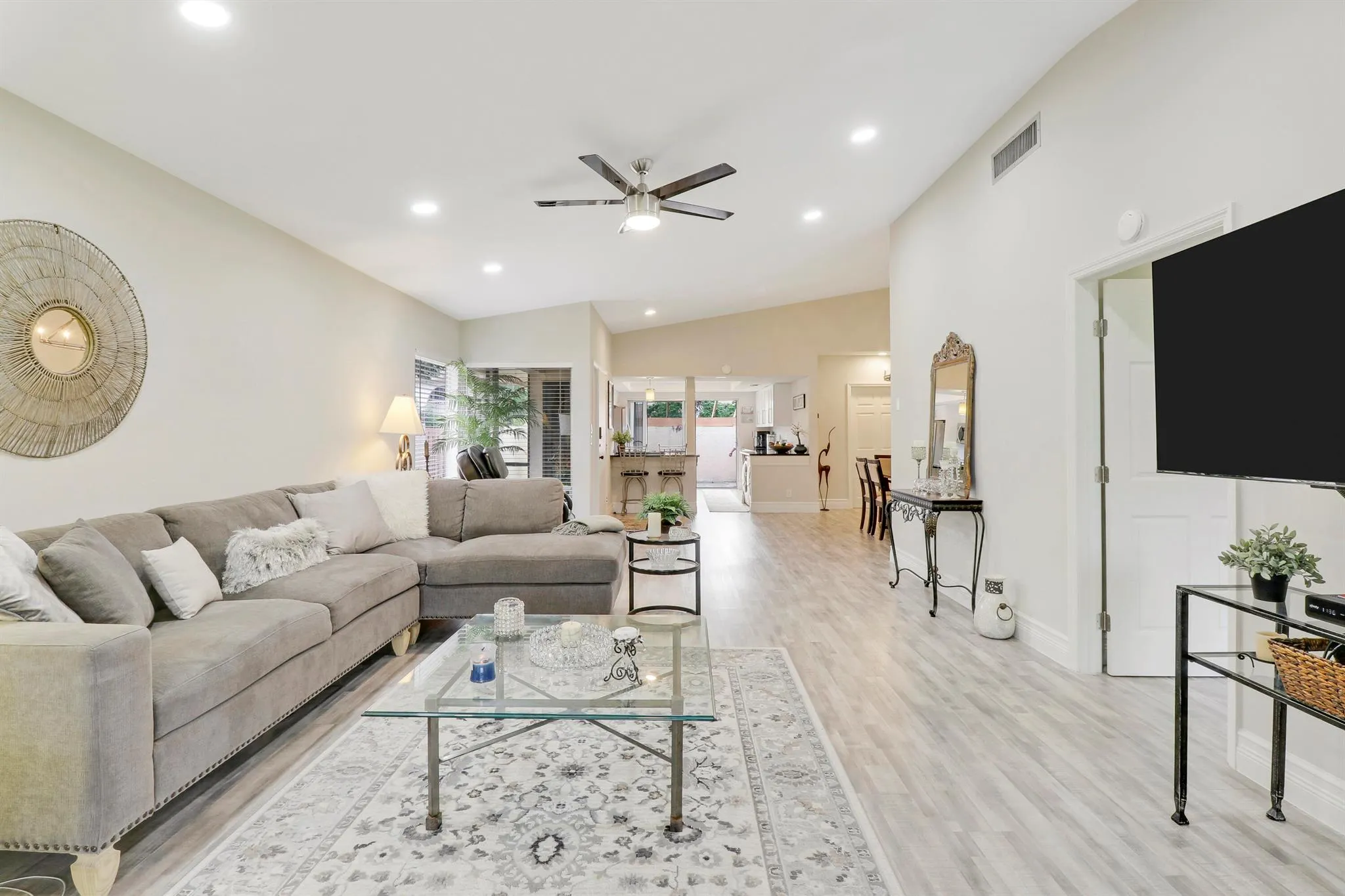 13566 Sabal Palm Court, #B