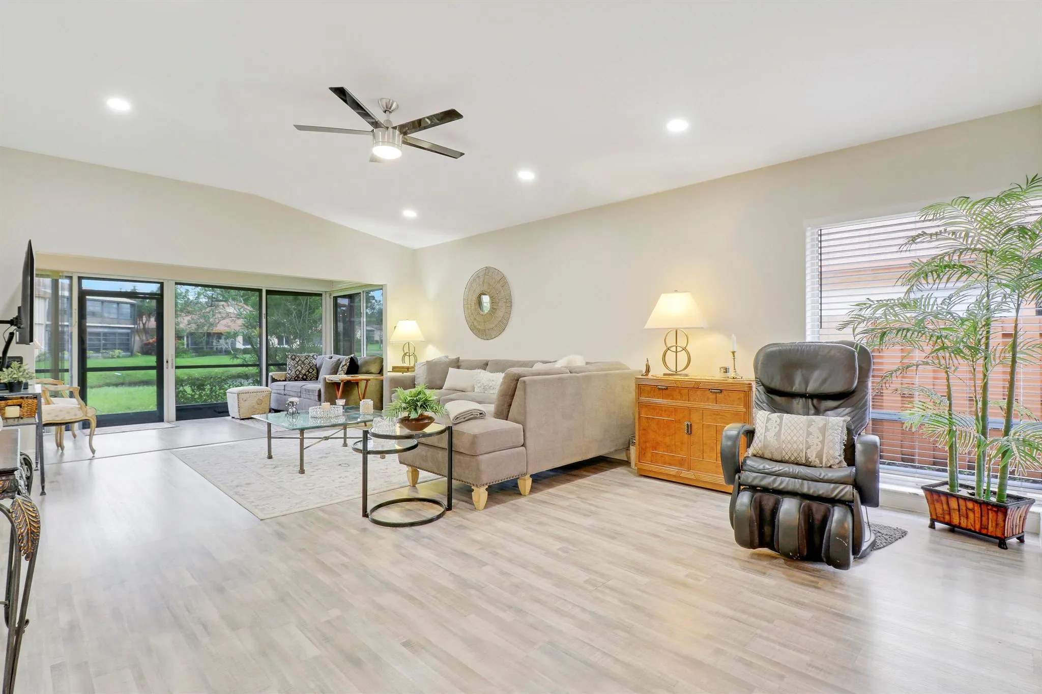 13566 Sabal Palm Court, #B