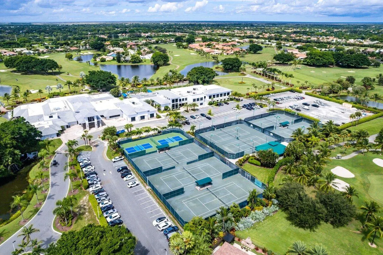 11164 Boca Woods Lane
