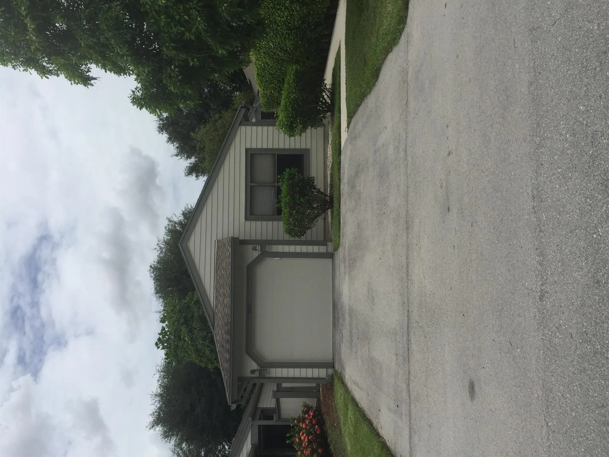 2543 Bedford Mews Drive E