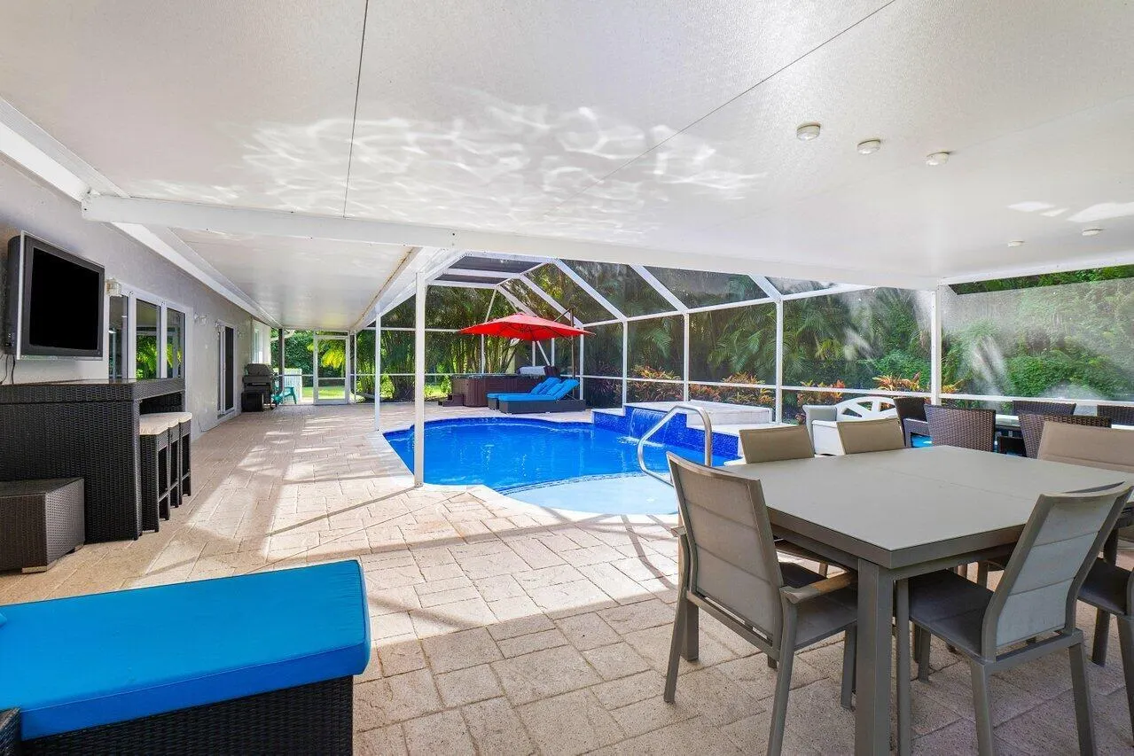 3010 Salerno Way