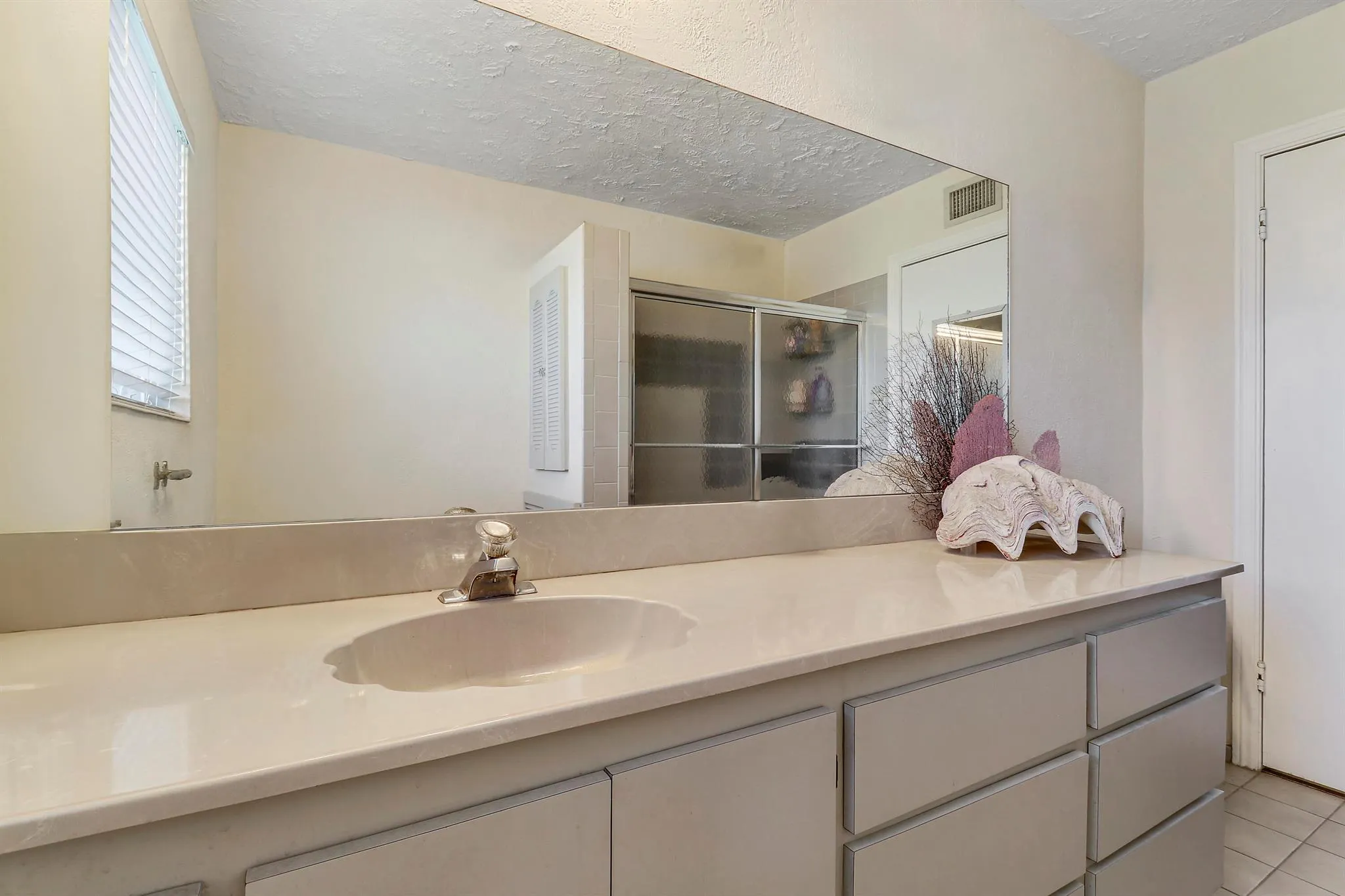 2681 Hinda Road