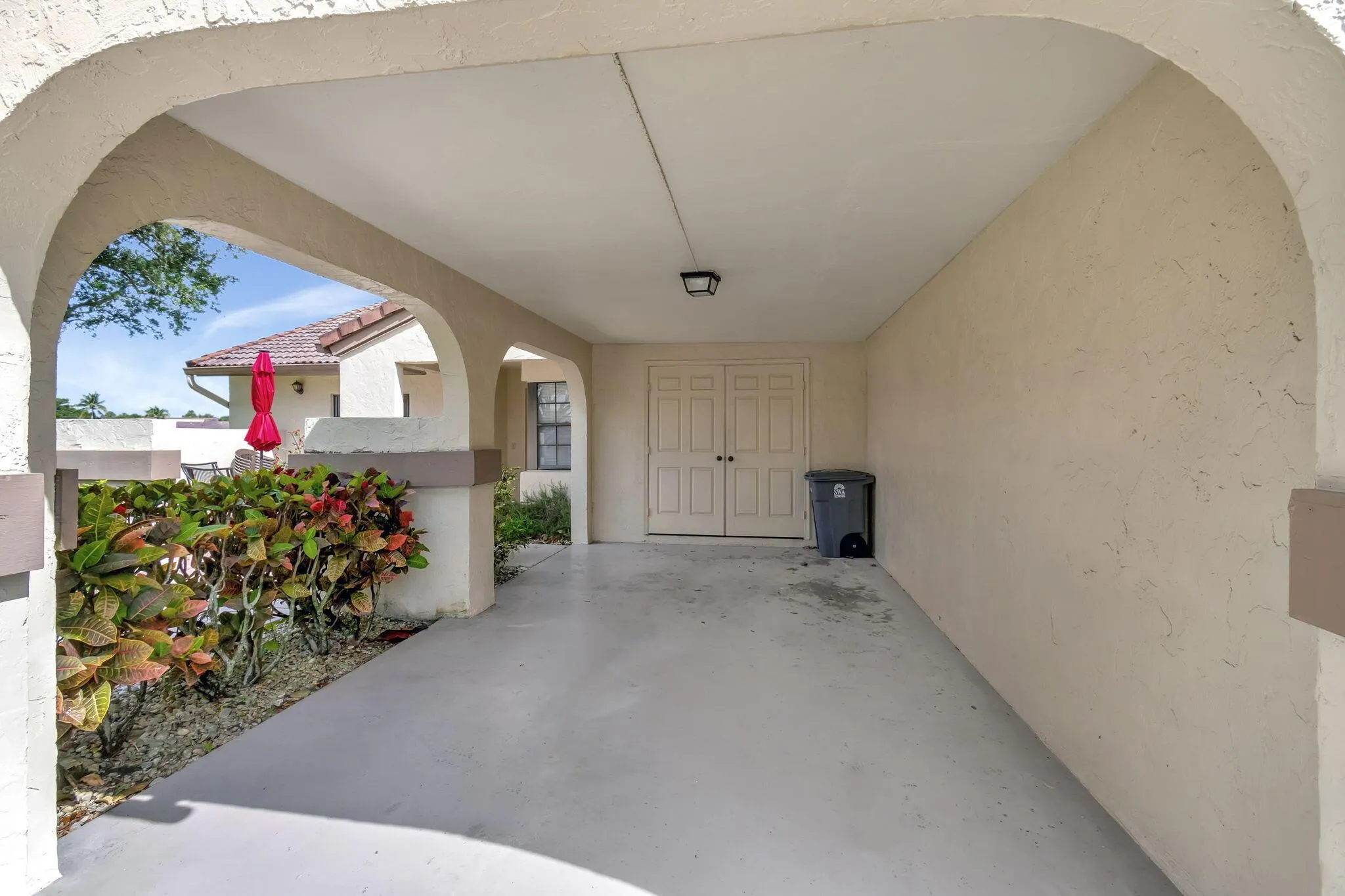 5531 Parkwalk Circle E