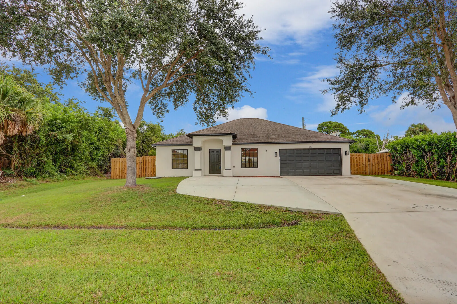 183 SW Ladybug Drive