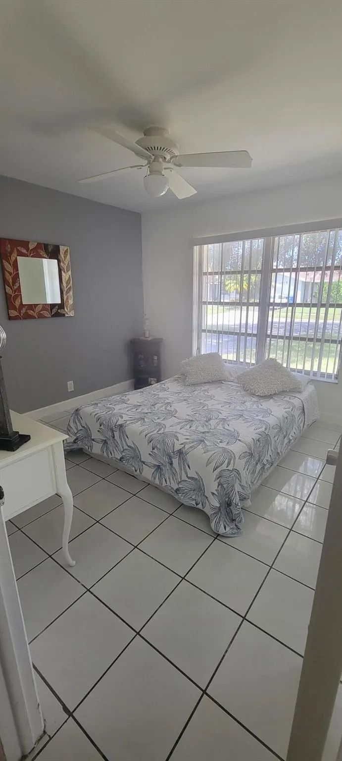 5550 Lakewood Circle, #A